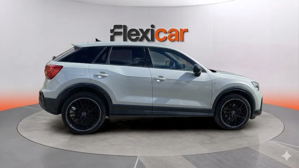 Audi Q2 Adrenalin 35 TFSI S tronic - foto 8