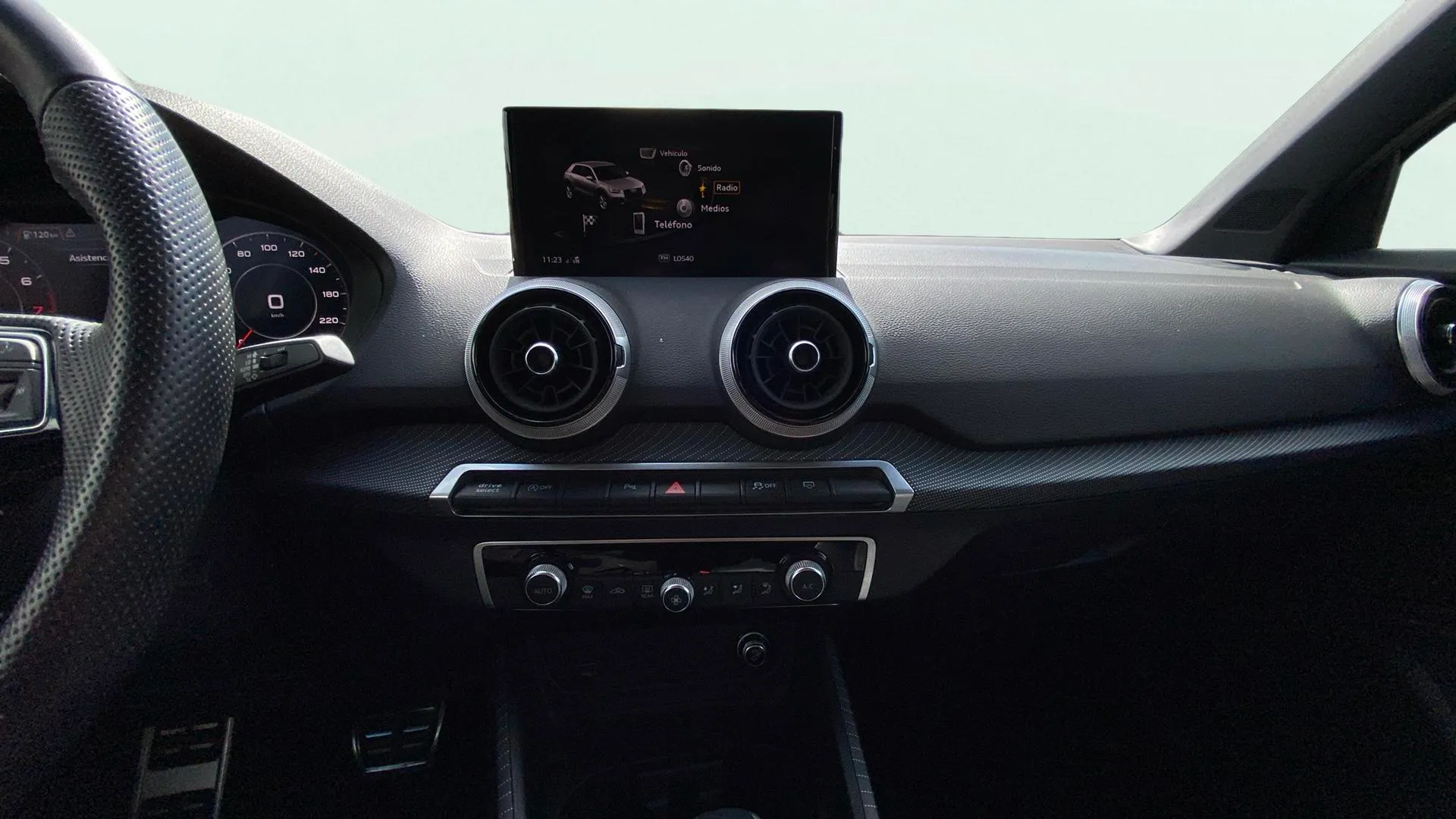 Audi Q2 Adrenalin 35 TFSI S tronic - foto 18
