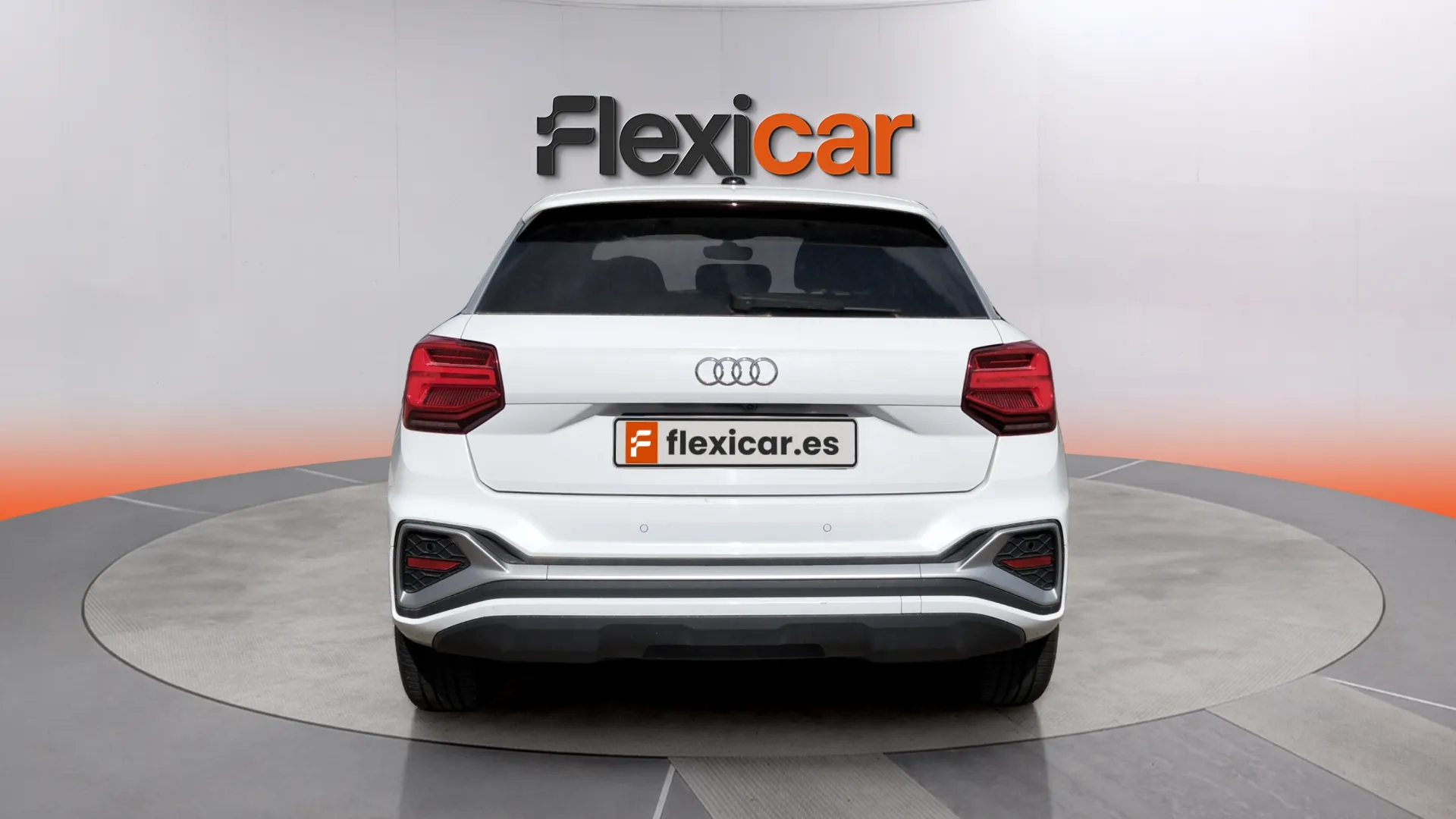 Audi Q2 S line 30 TDI - foto 6