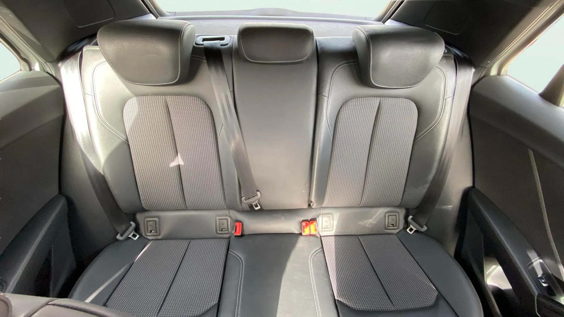 Audi Q2 S line 30 TDI S tronic - foto 26