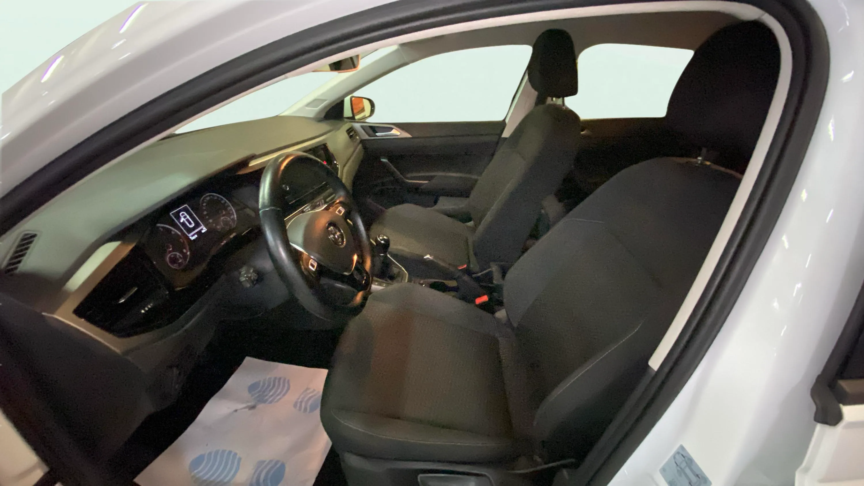 Volkswagen Polo Advance 1.0 - foto 11