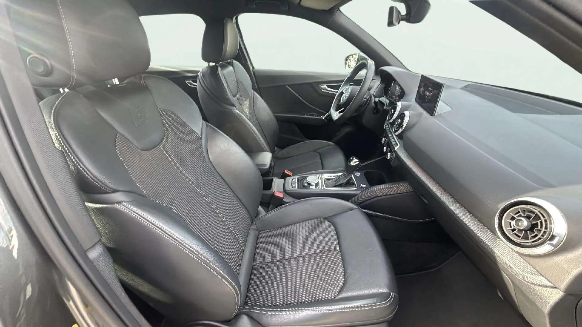 Audi Q2 S line 35 TDI S tronic - foto 16
