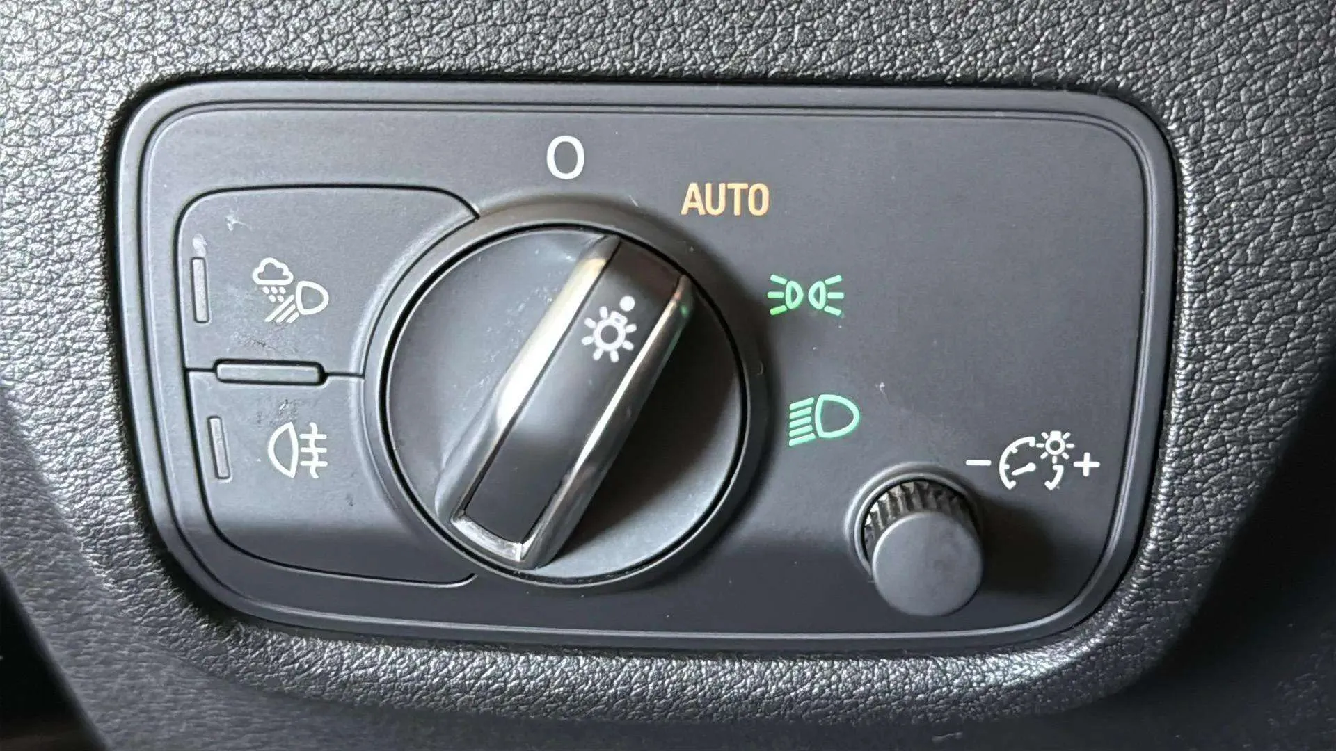 Audi Q2 S line 35 TDI S tronic - foto 19