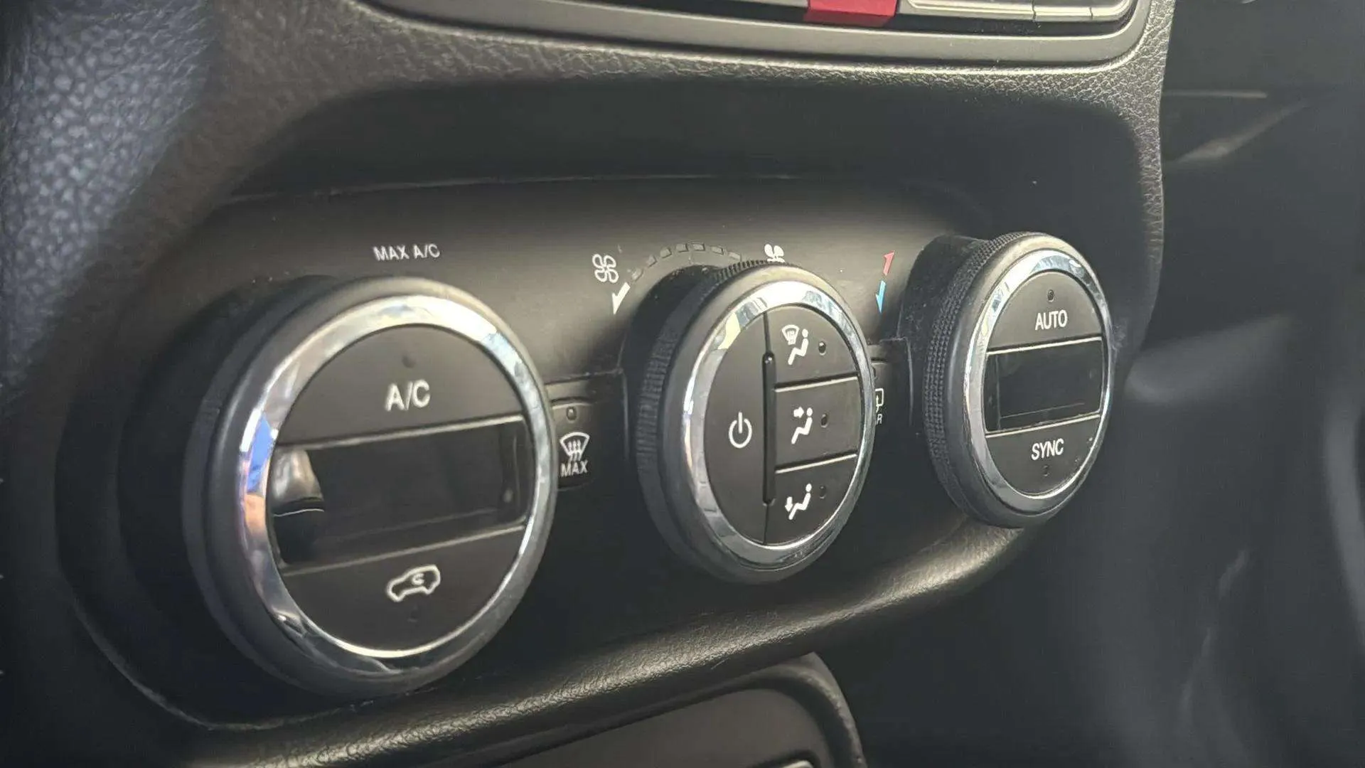 Jeep Renegade 1.6 Mjet Sport 4x2 E6 - foto 11