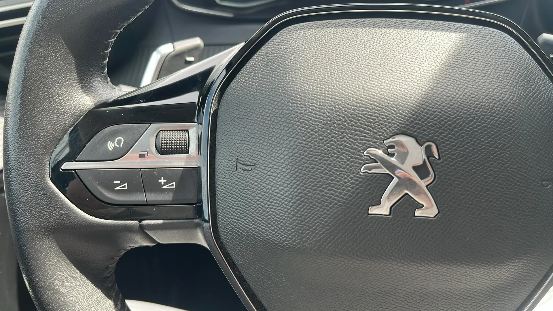 Peugeot 208 PureTech EAT8 Active Pack - foto 21
