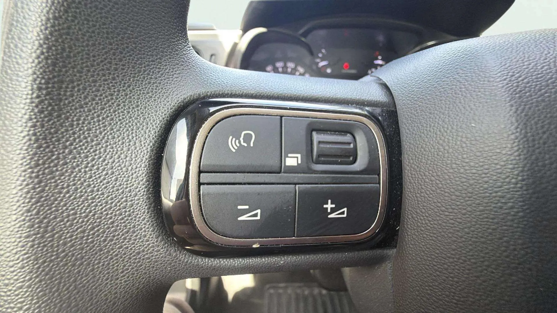 Citroën C3 PureTech Shine EAT6 - foto 19