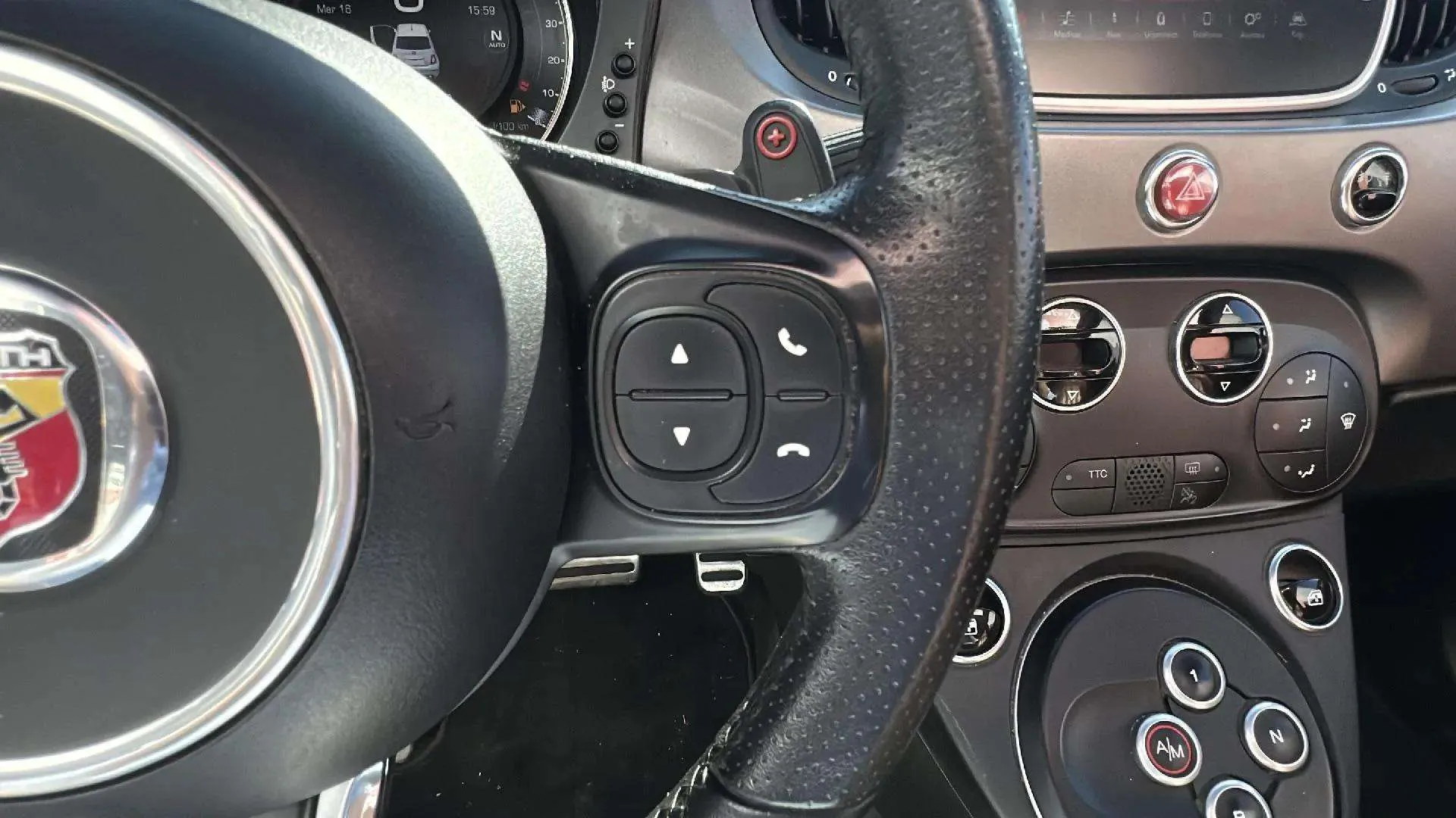 Abarth 500 595 Competizione 1.4 16v T-Jet E6 - foto 21