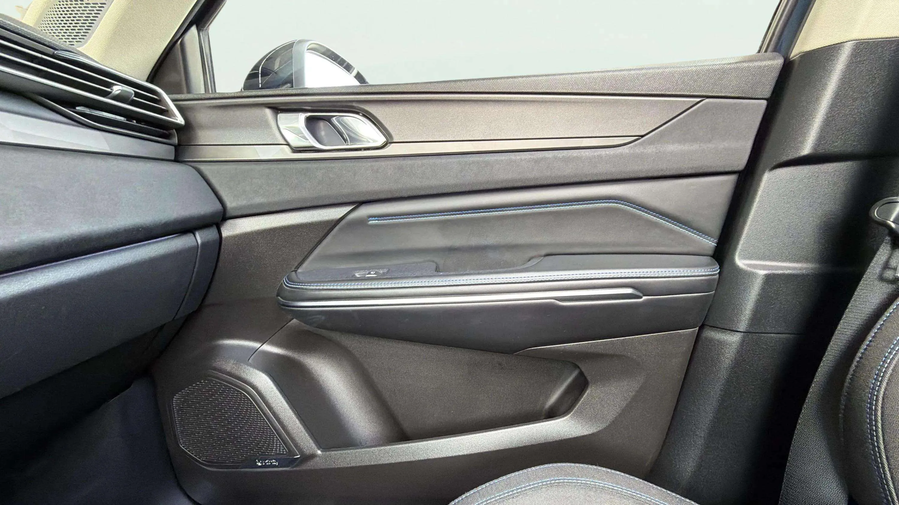 Lynk & Co 01 1.5 PHEV - foto 34