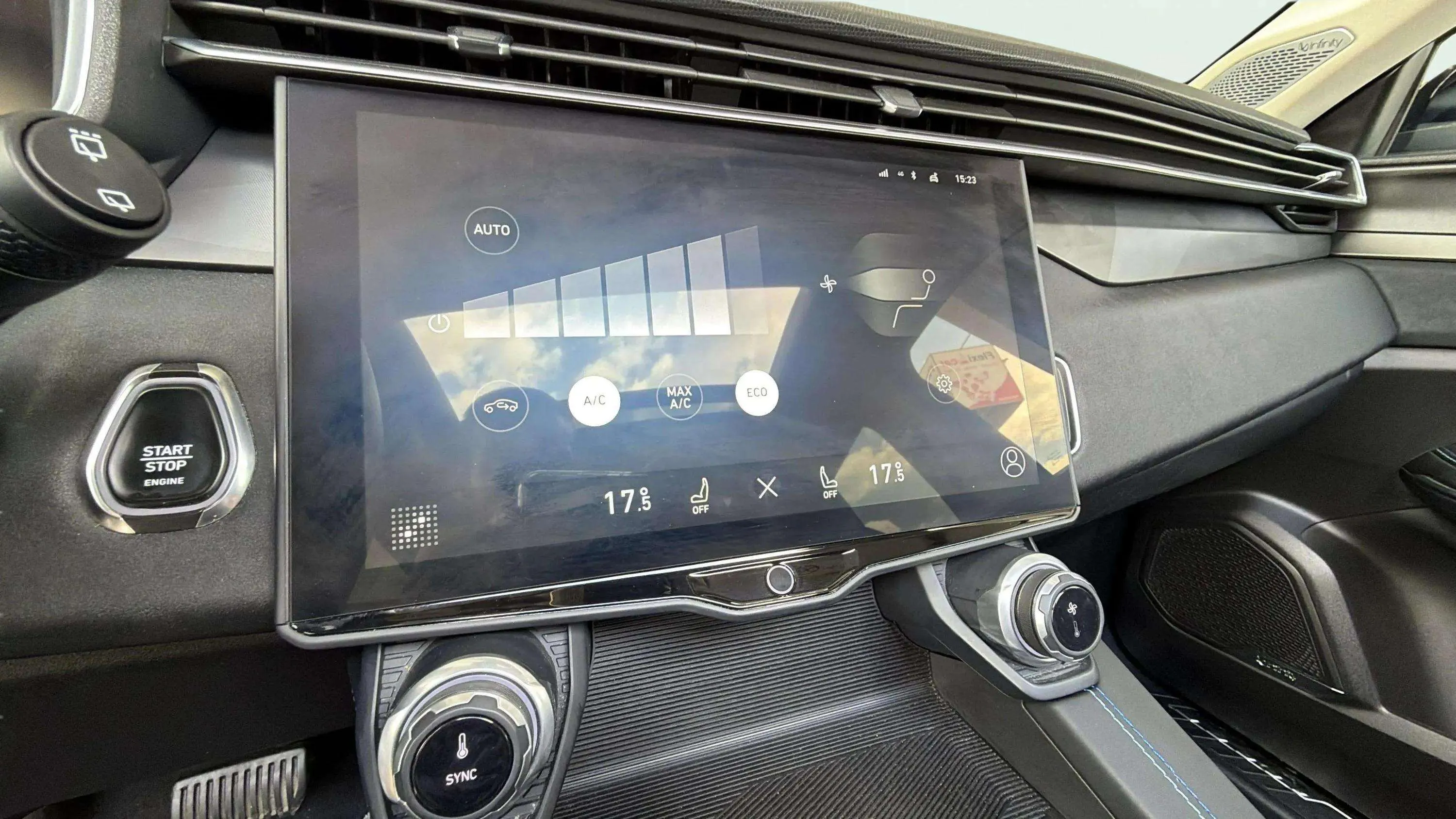 Lynk & Co 01 1.5 PHEV - foto 18