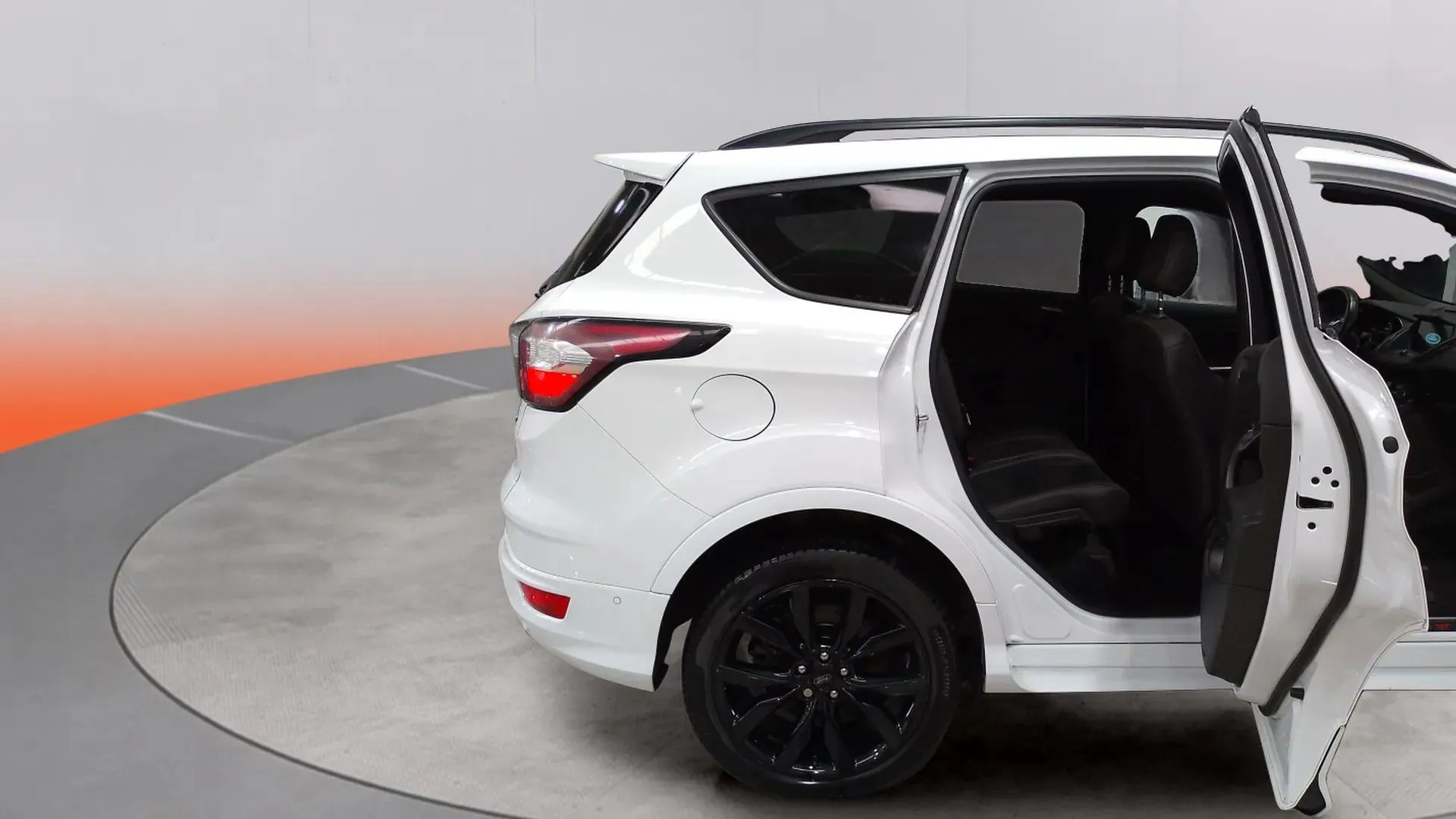 Ford Kuga 1.5 EcoBoost 180 4x4 A-S-S ST-Line - foto 13