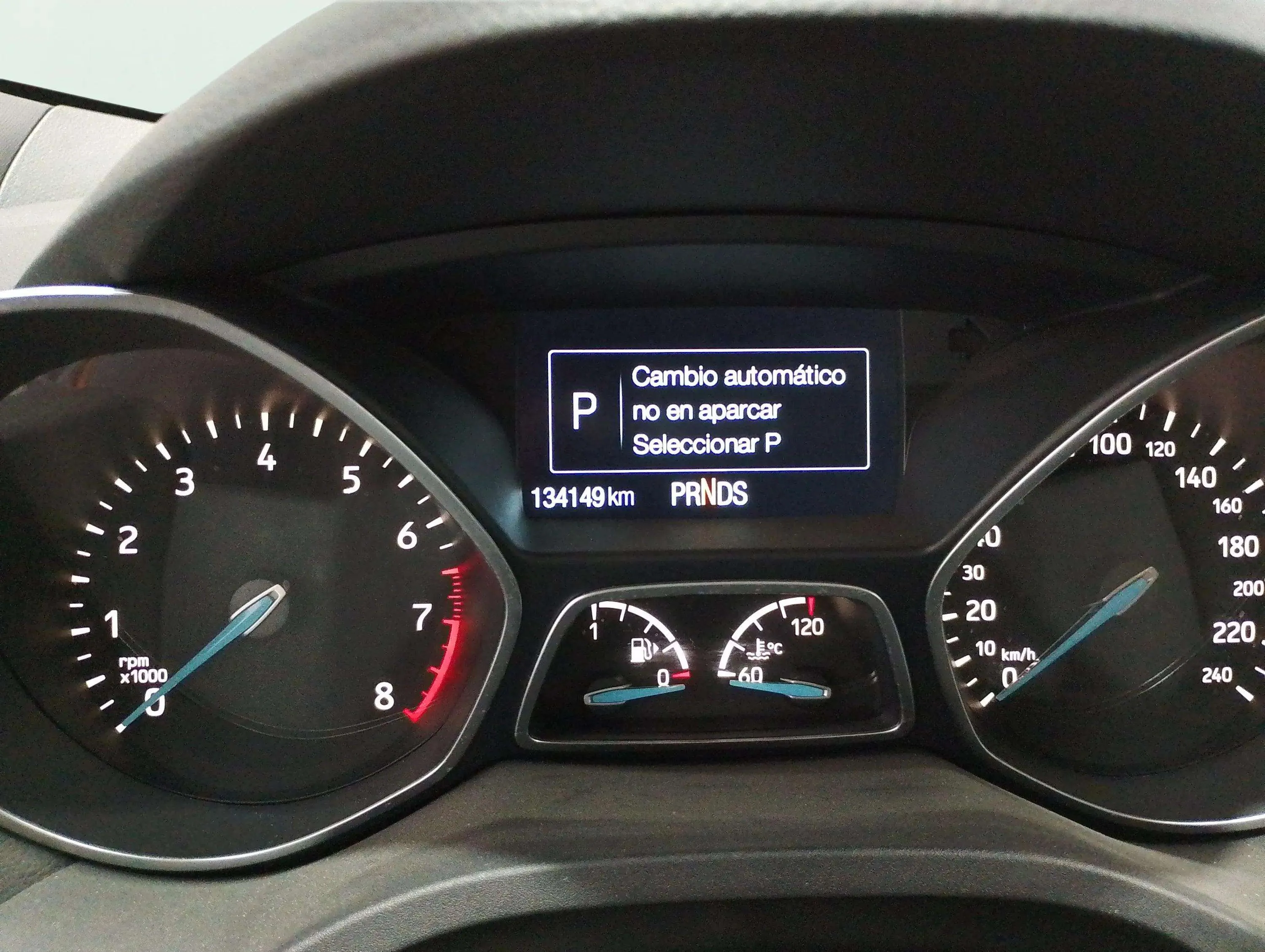 Ford Kuga 1.5 EcoBoost 180 4x4 A-S-S ST-Line - foto 18