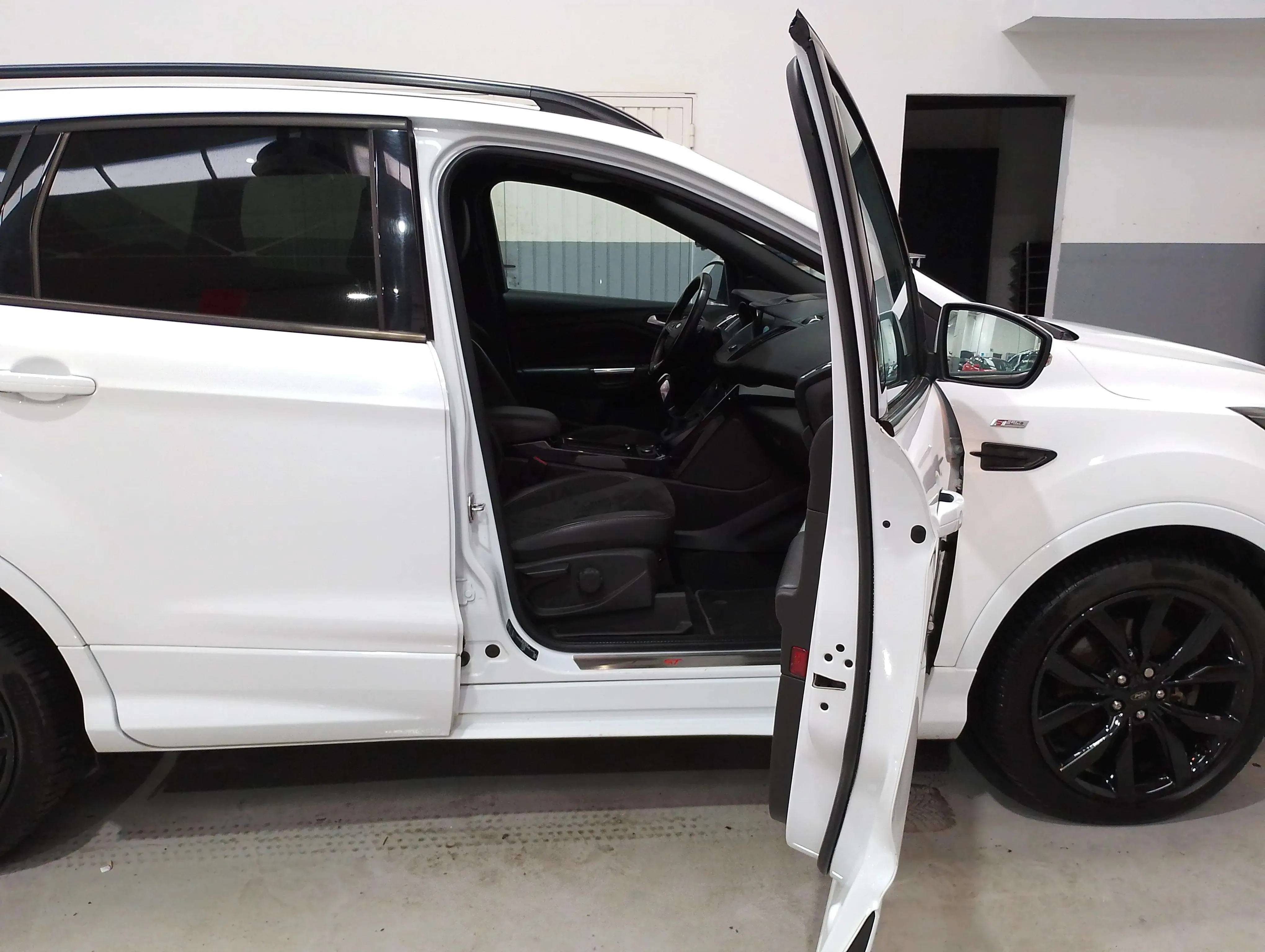 Ford Kuga 1.5 EcoBoost 180 4x4 A-S-S ST-Line - foto 14