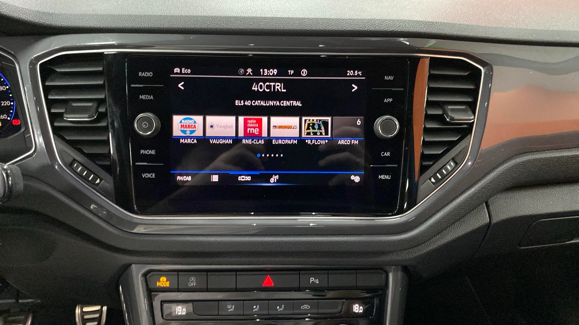Volkswagen T-Roc Advance 1.5 TSI - foto 16