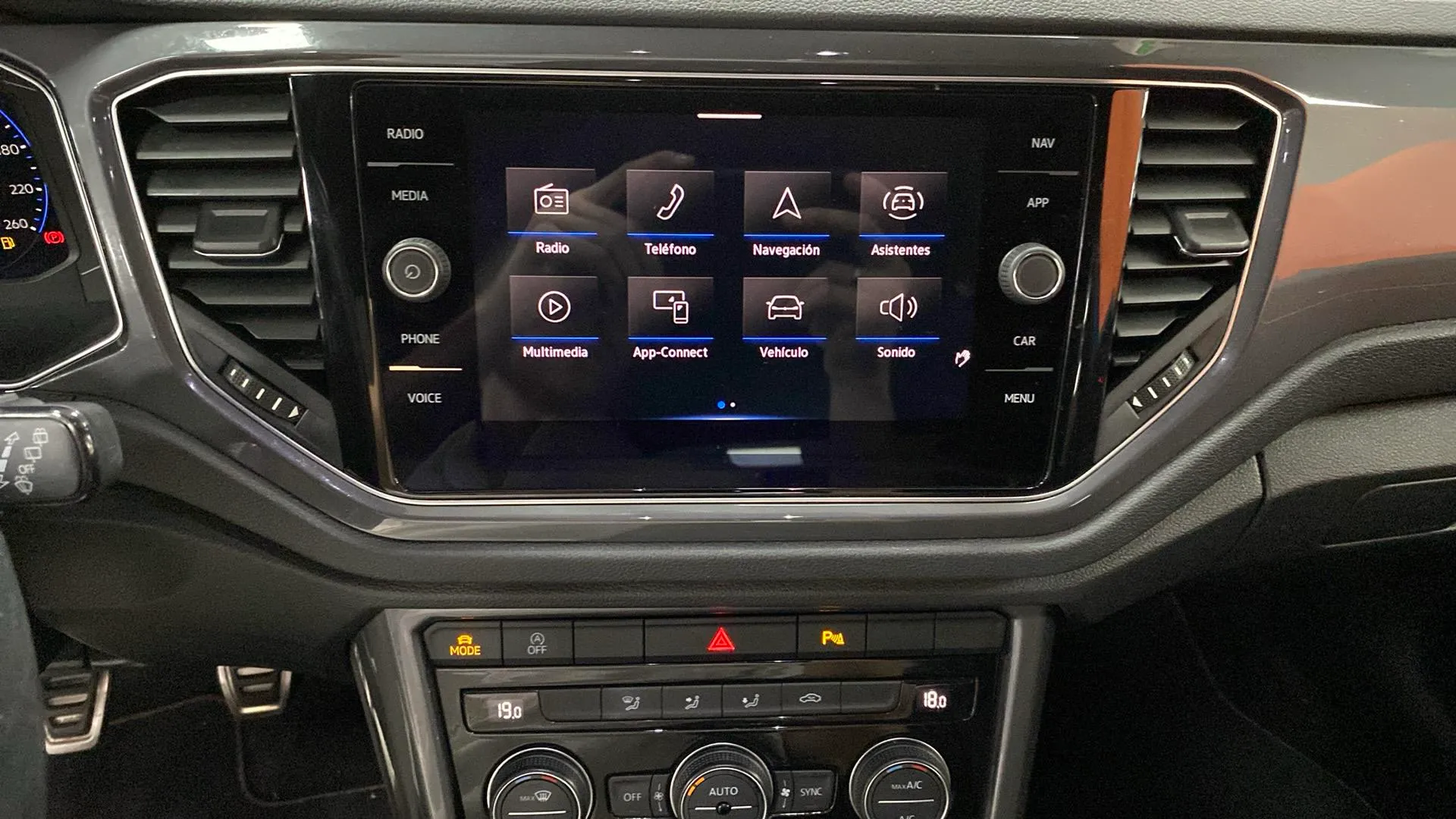 Volkswagen T-Roc Advance 1.5 TSI - foto 17