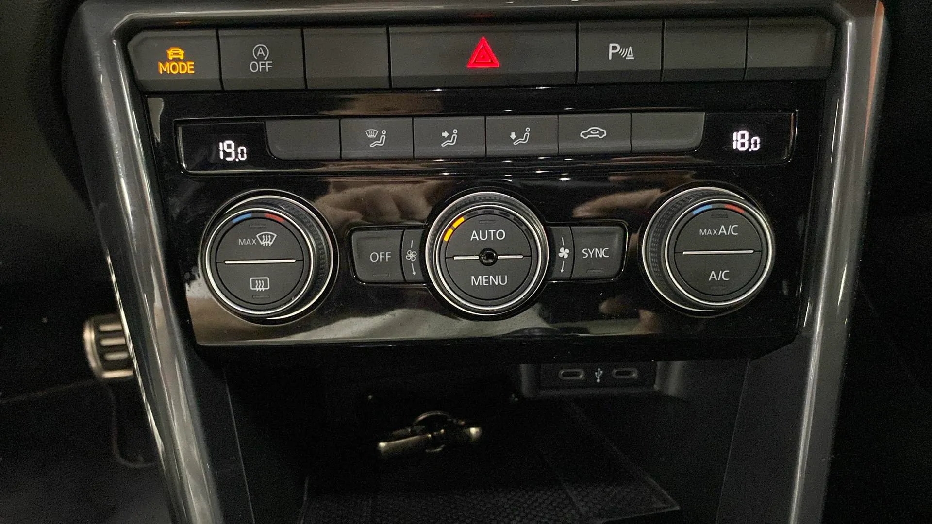 Volkswagen T-Roc Advance 1.5 TSI - foto 19