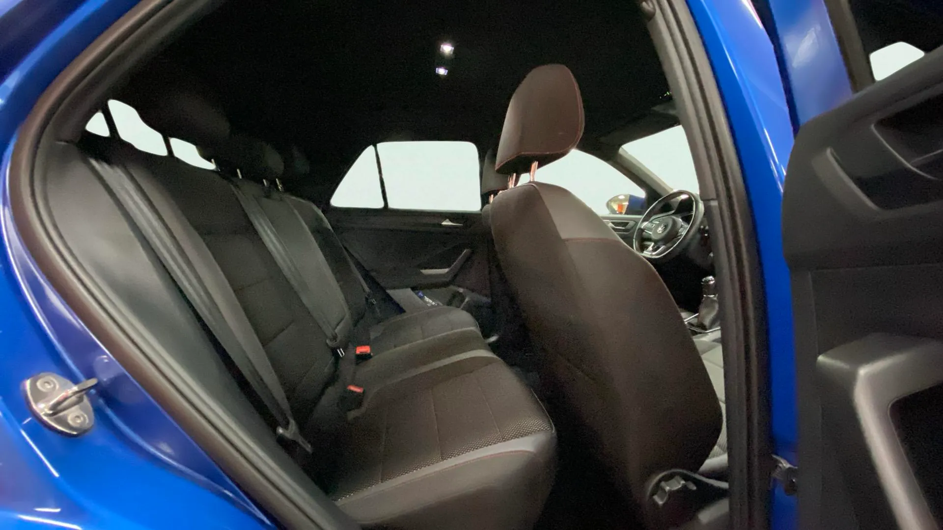 Volkswagen T-Roc Advance 1.5 TSI - foto 23