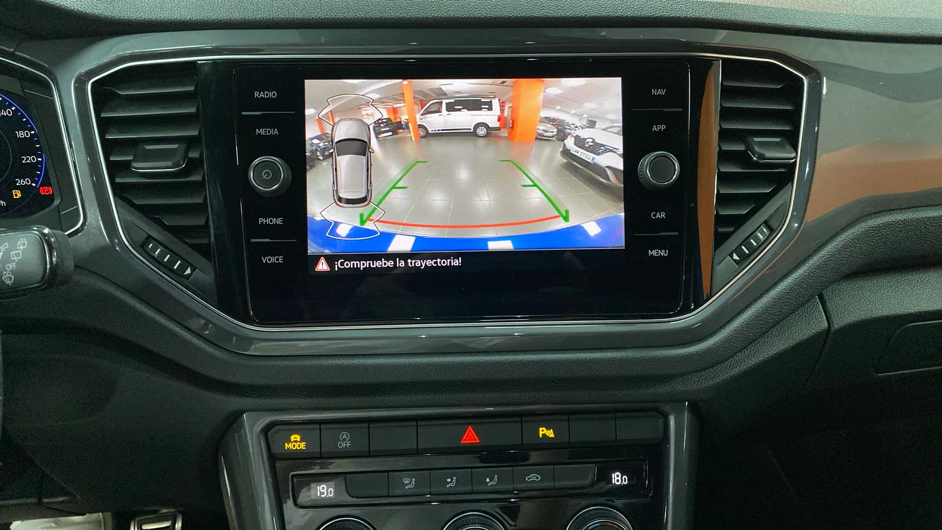 Volkswagen T-Roc Advance 1.5 TSI - foto 18
