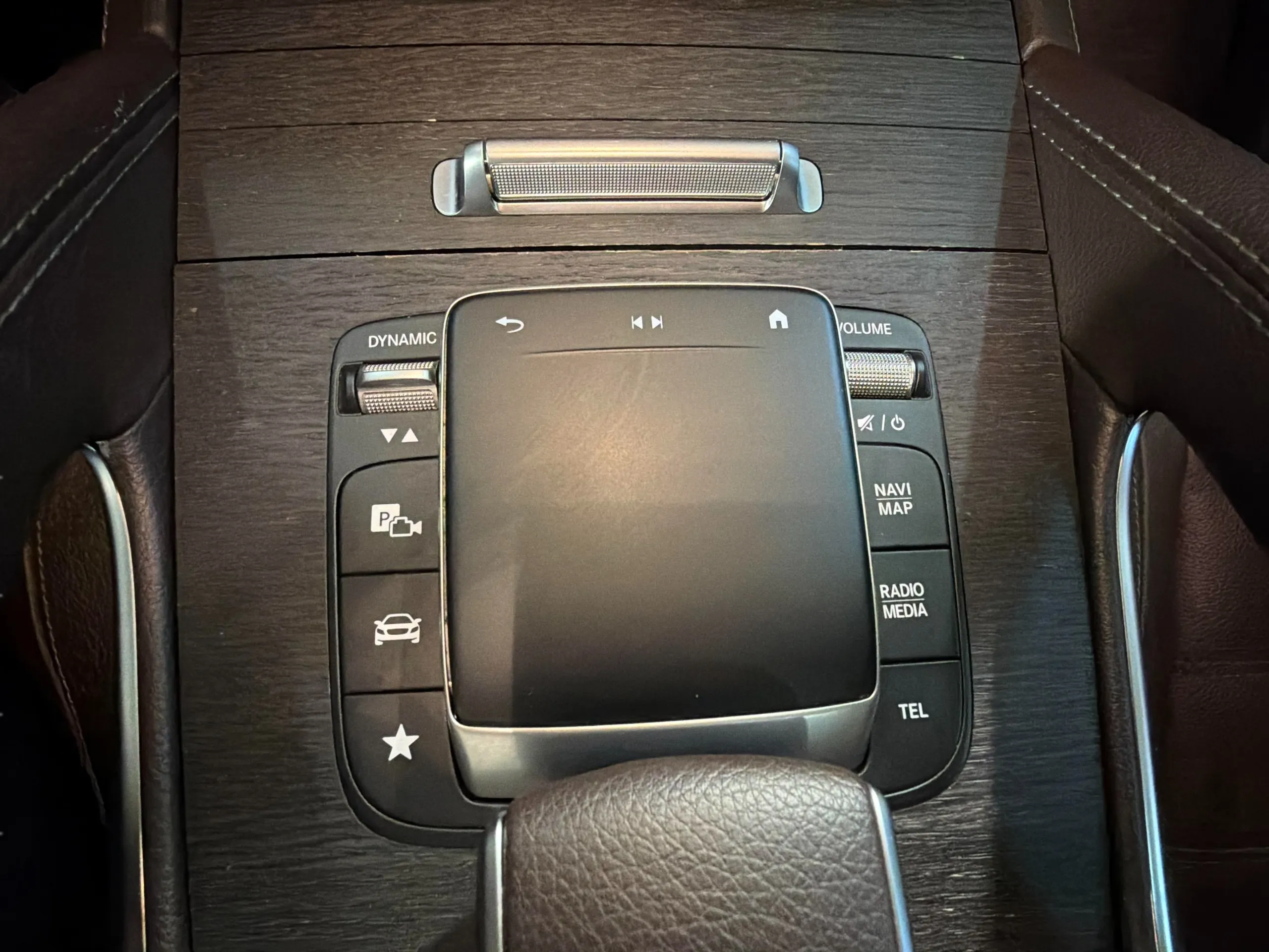 Mercedes-Benz GLE 300 d 4MATIC - foto 11