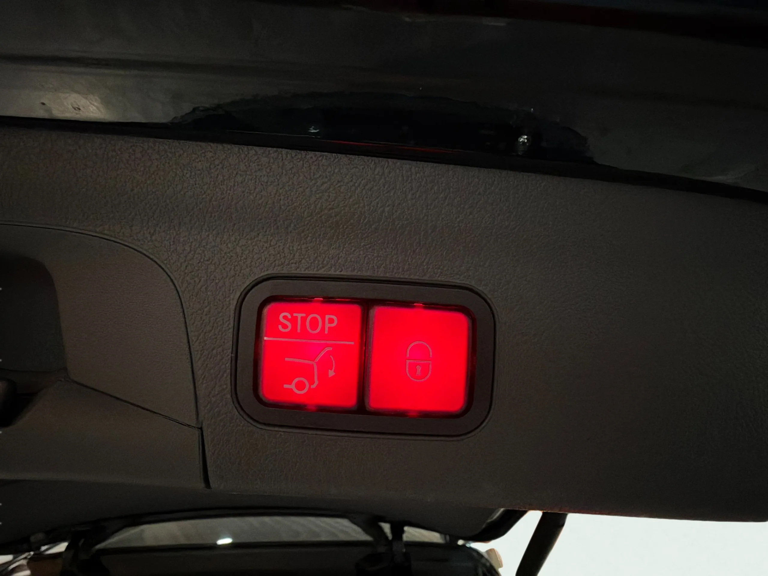 Mercedes-Benz GLE 300 d 4MATIC - foto 22