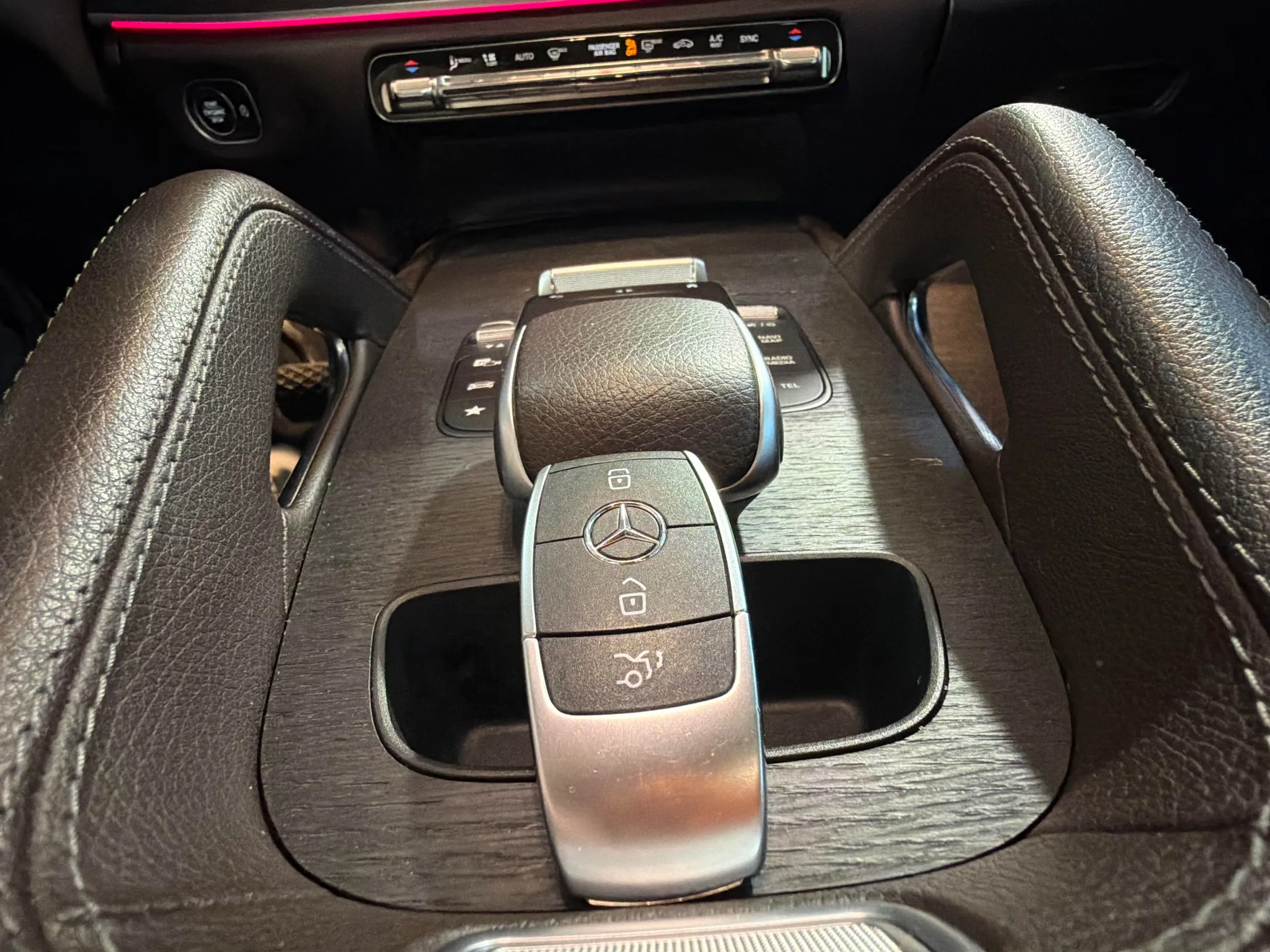 Mercedes-Benz GLE 300 d 4MATIC - foto 12