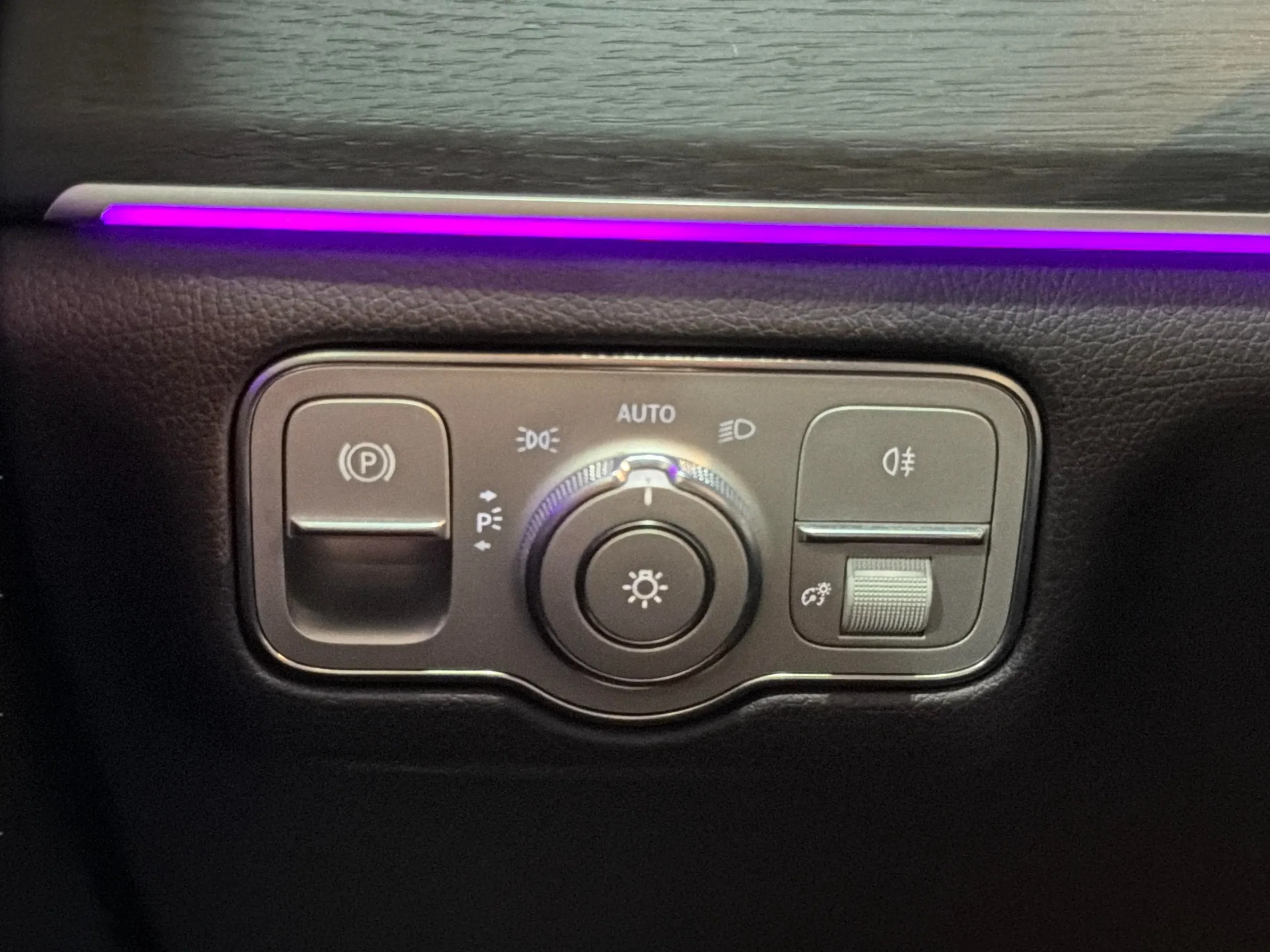 Mercedes-Benz GLE 300 d 4MATIC - foto 14
