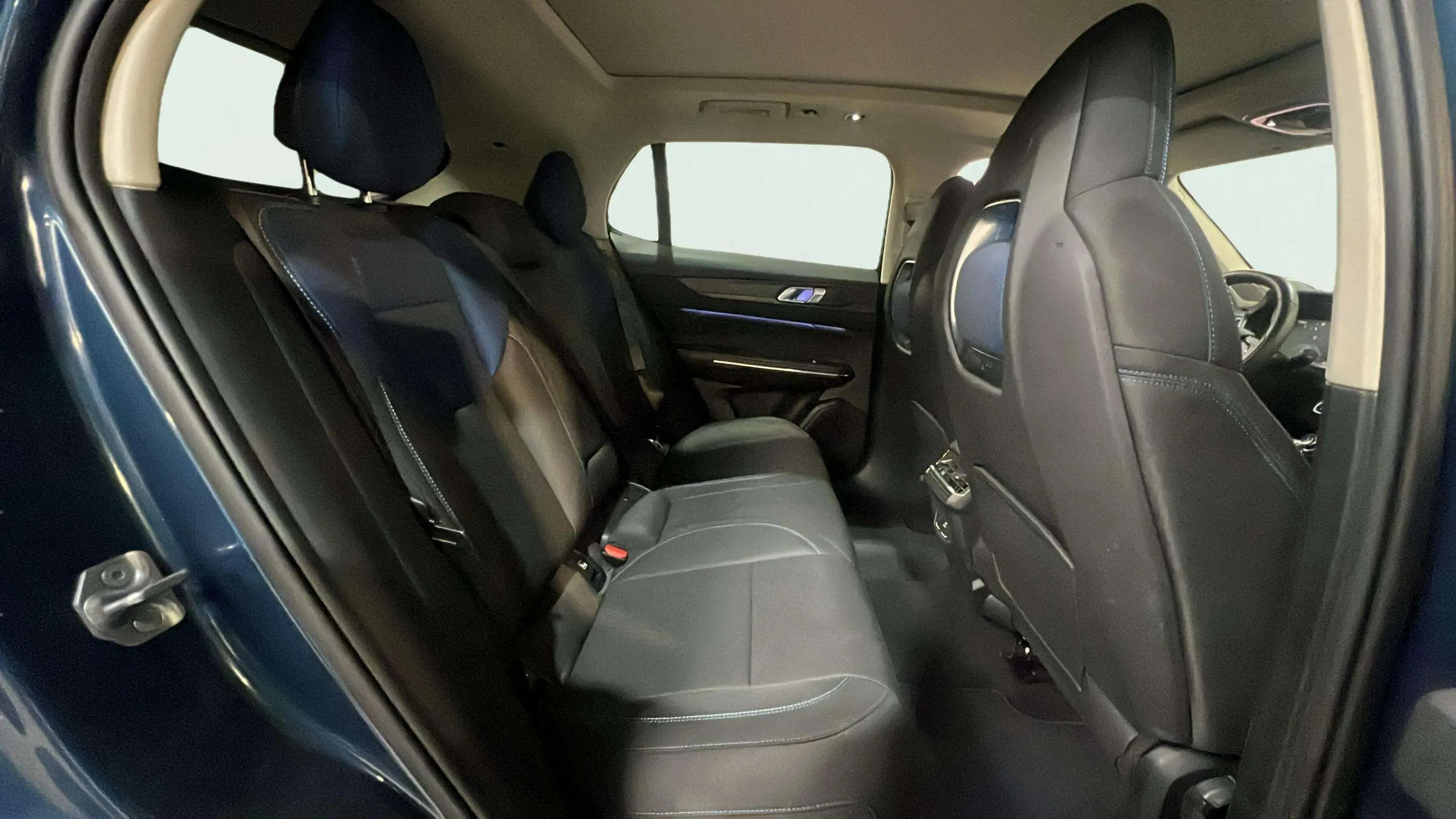 Lynk & Co 01 1.5 PHEV - foto 16