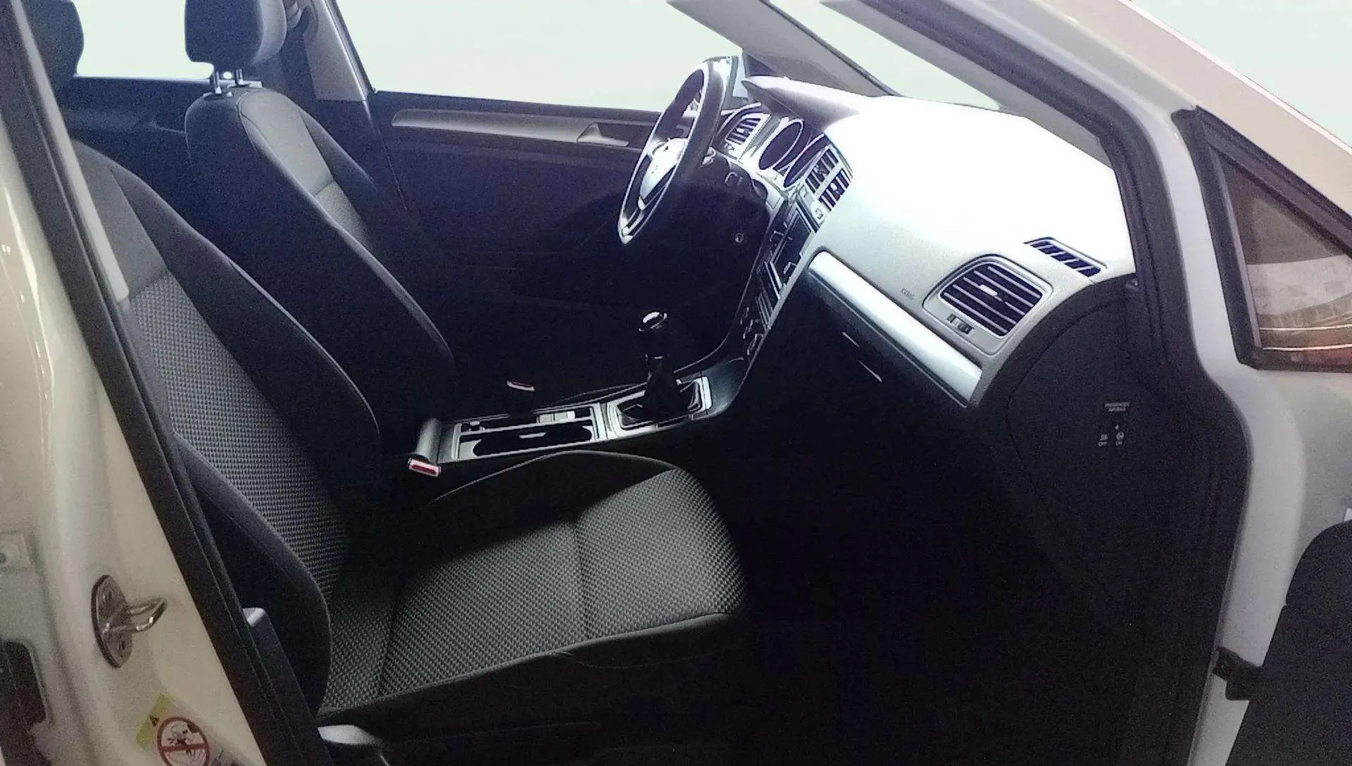 Volkswagen Golf Advance 1.0 TSI - foto 9