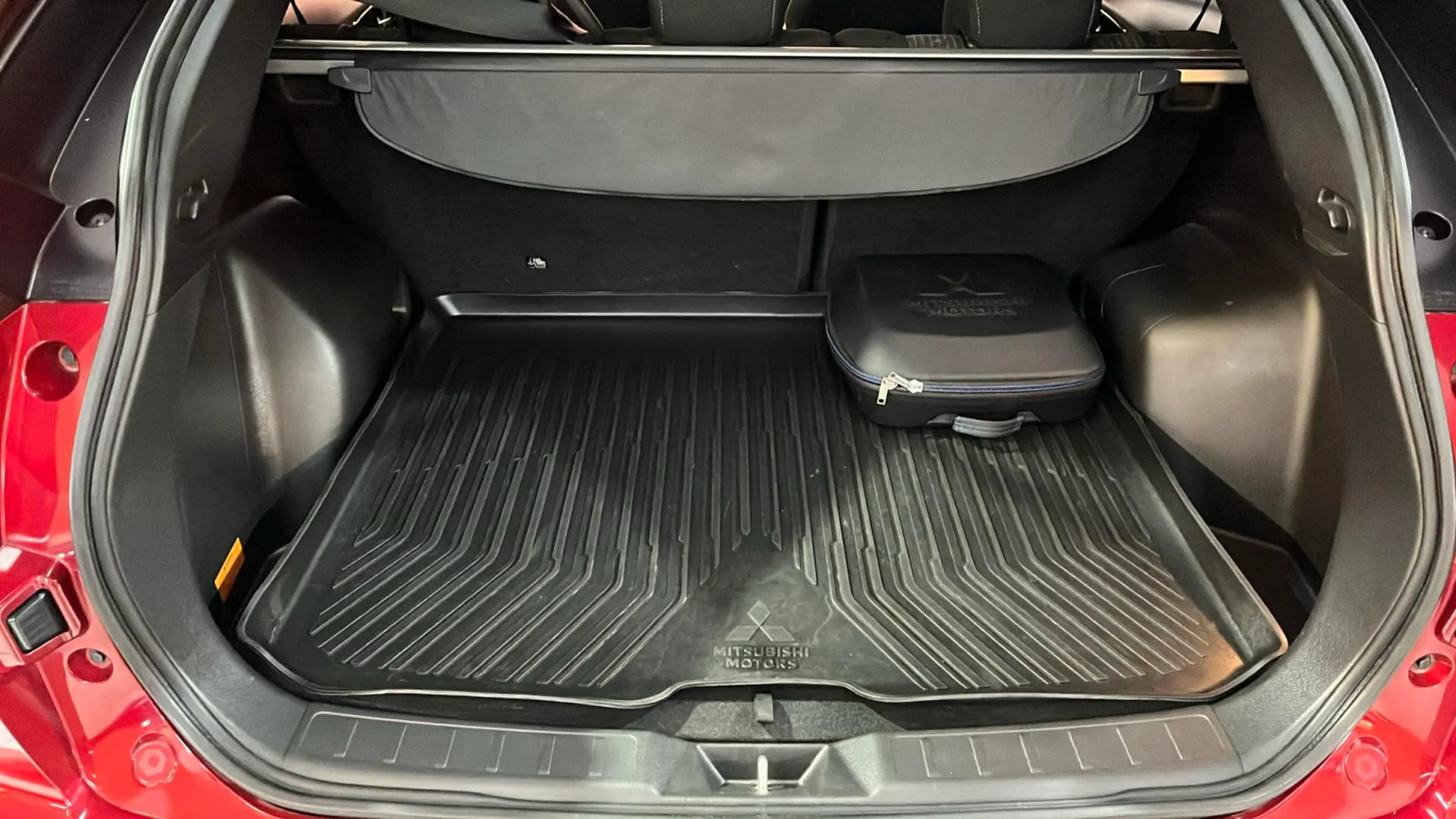 Mitsubishi Eclipse Cross 2.4 PHEV Kaiteki 4WD - foto 19