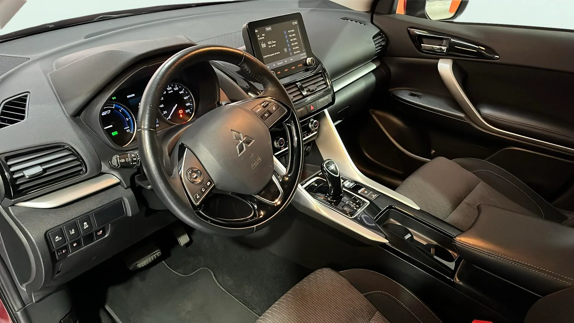 Mitsubishi Eclipse Cross 2.4 PHEV Kaiteki 4WD - foto 9