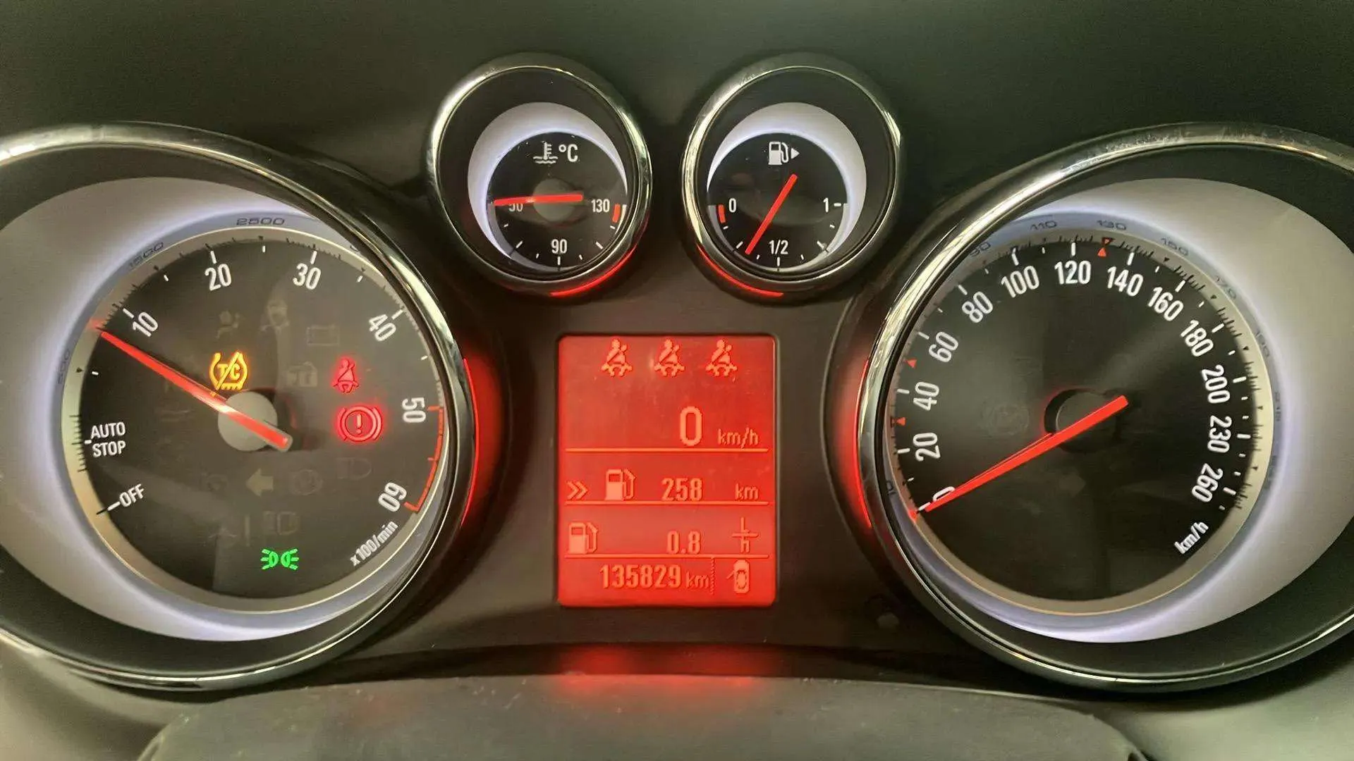 Opel Zafira 1.6 CDTi Selective - foto 8