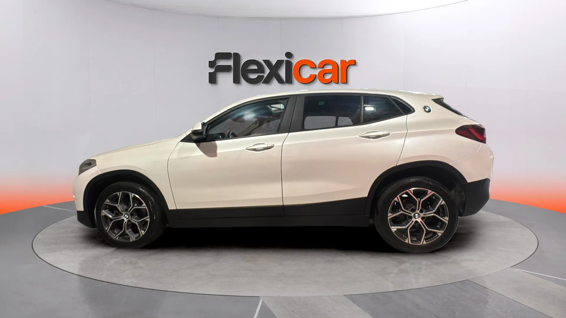 BMW X2 sDrive18i - foto 4