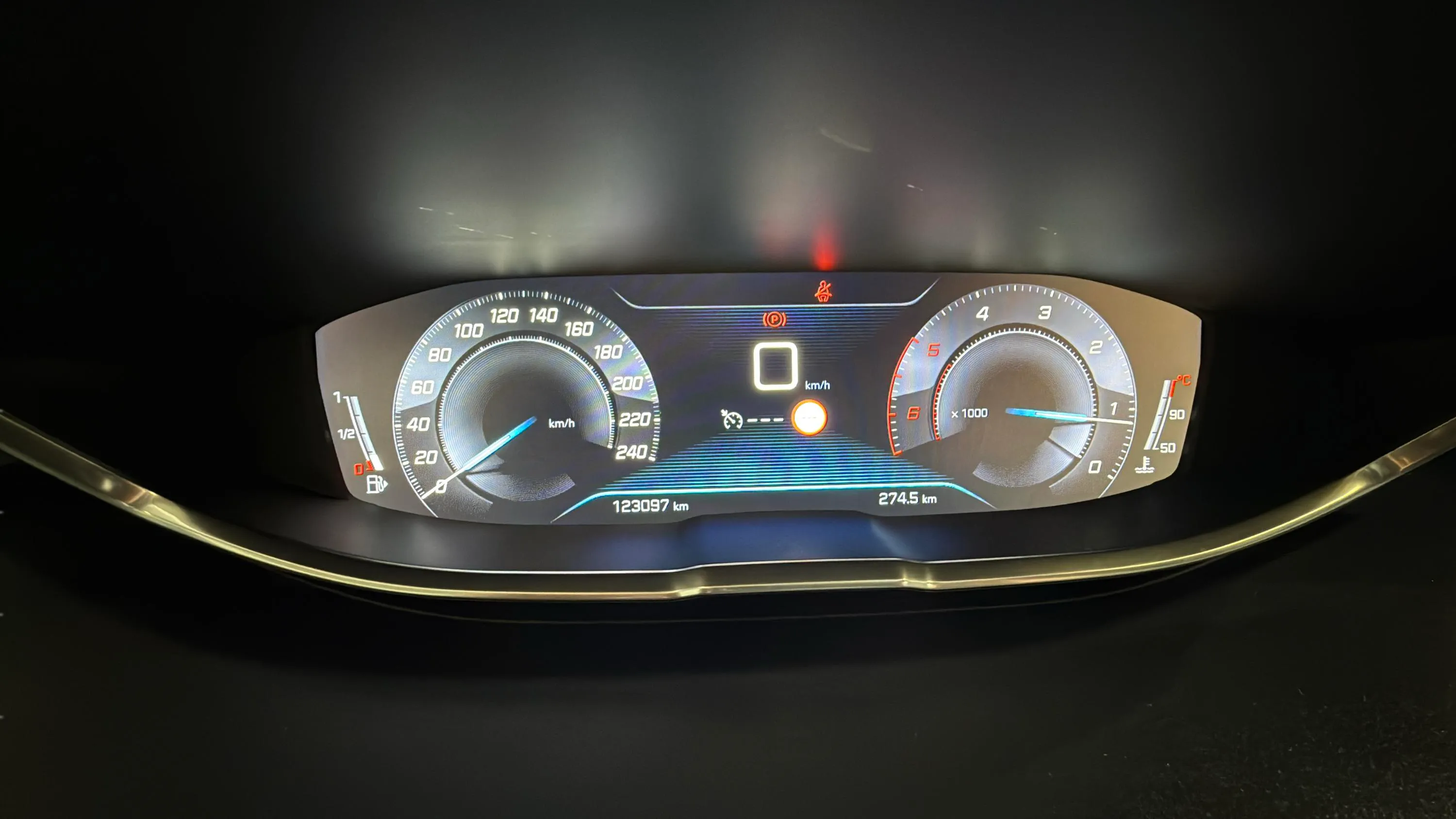 Peugeot 3008 1.5L BlueHDi Allure - foto 13