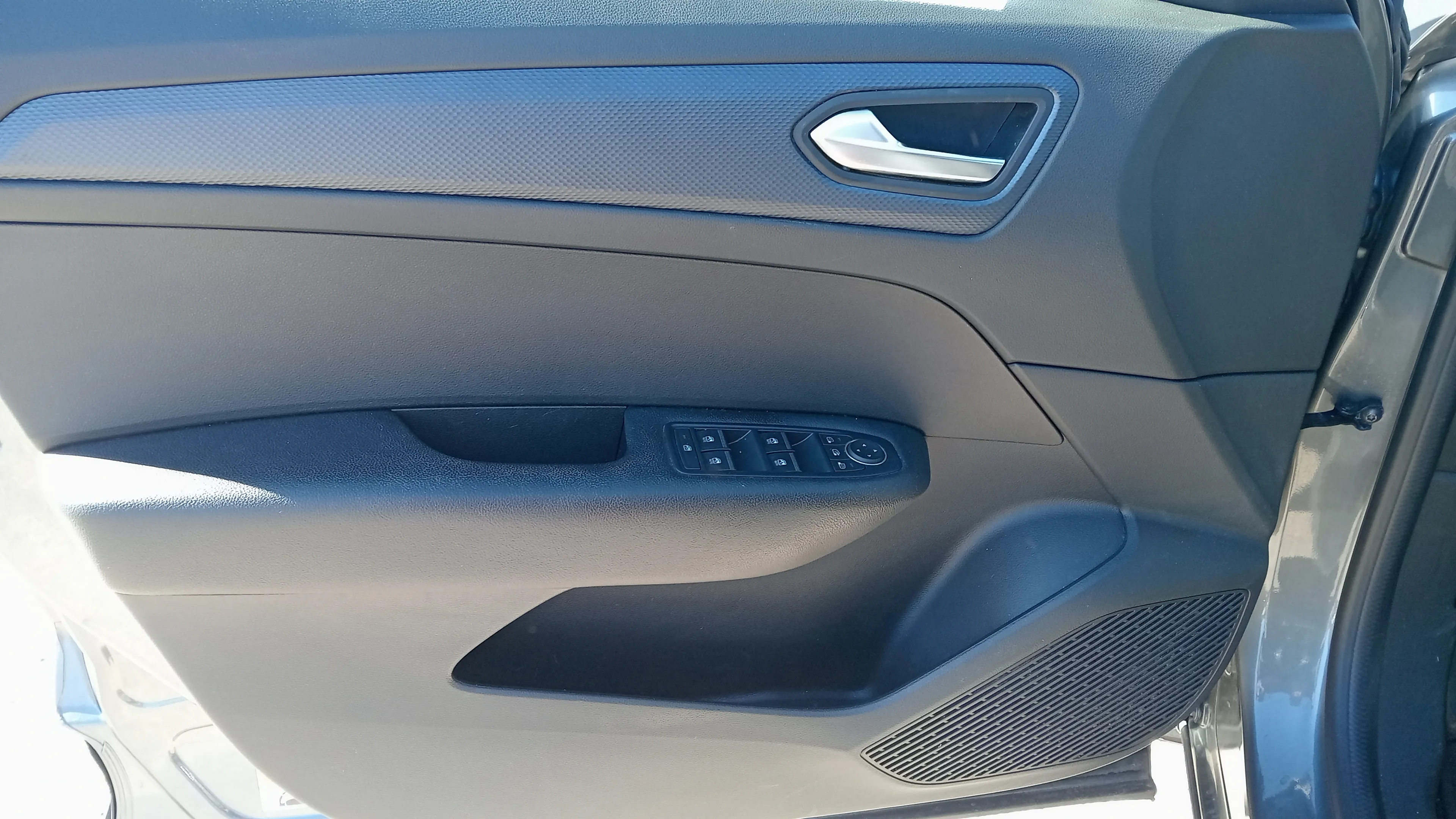 Renault Arkana Evolution TCe EDC mild hybr - foto 18