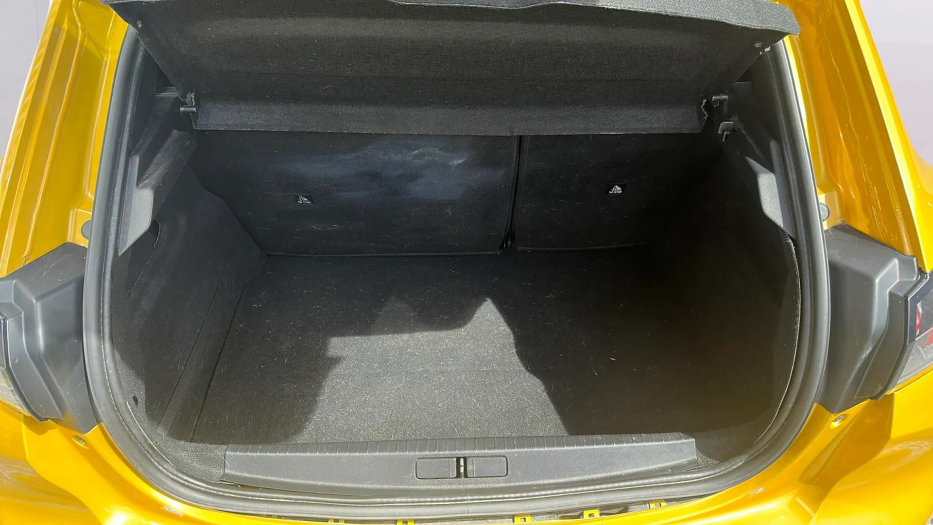 Peugeot 208 BlueHDi GT - foto 18