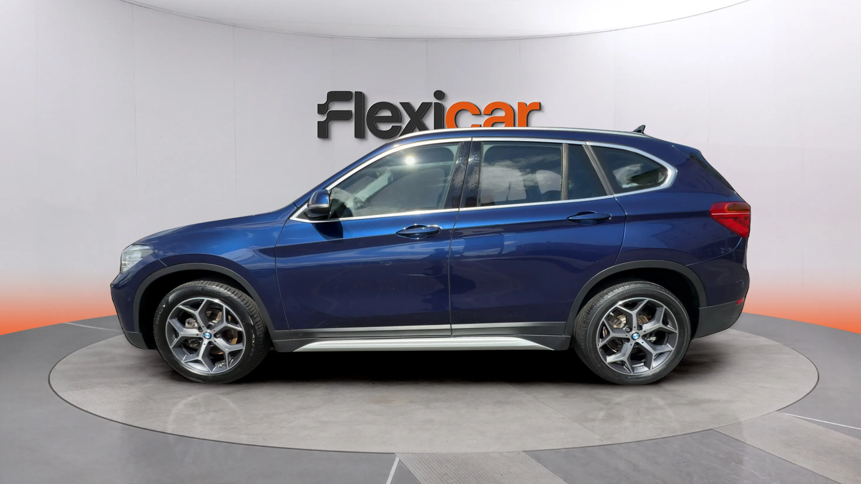 BMW X1 sDrive18d - foto 4