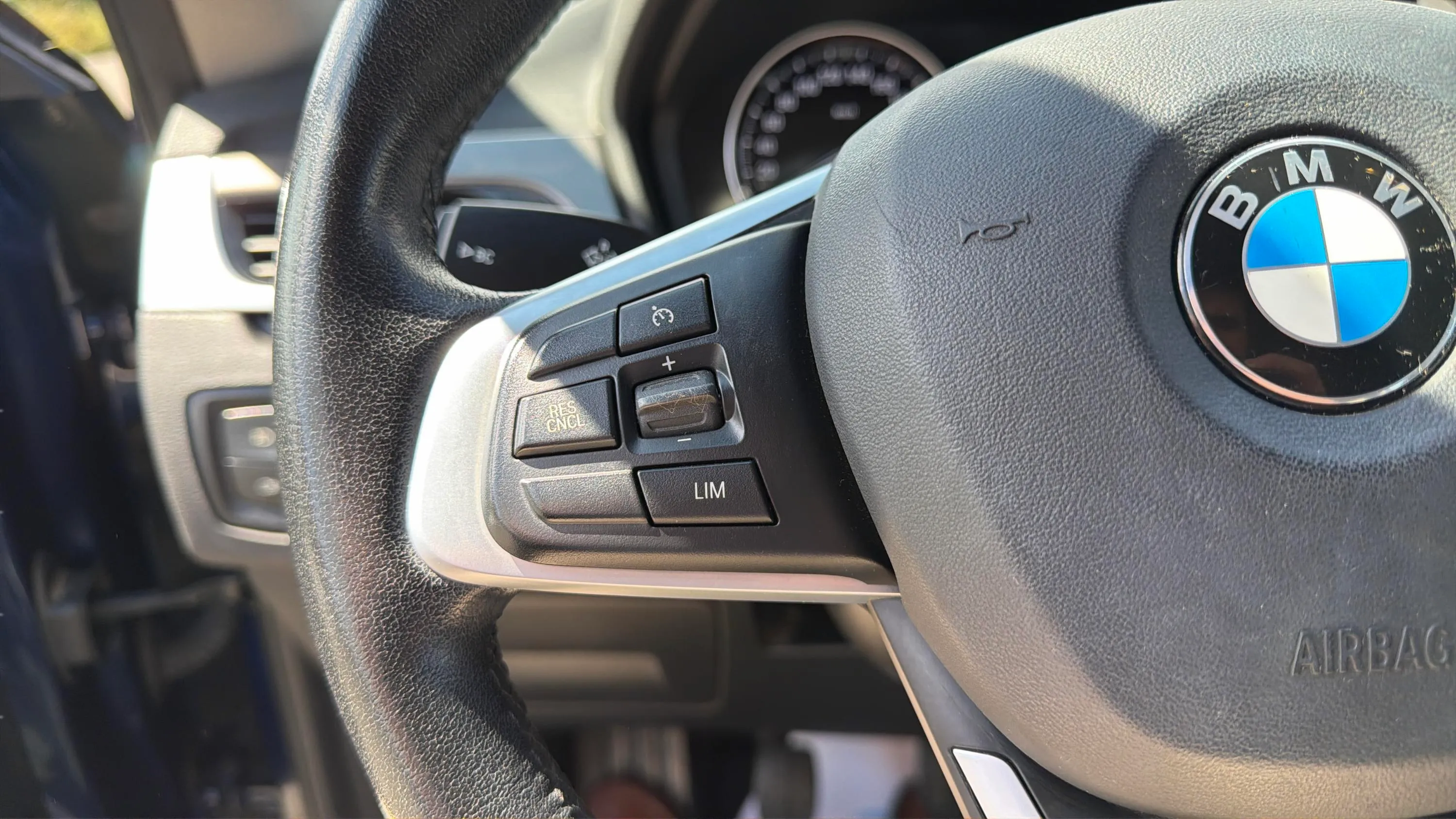 BMW X1 sDrive18d - foto 19