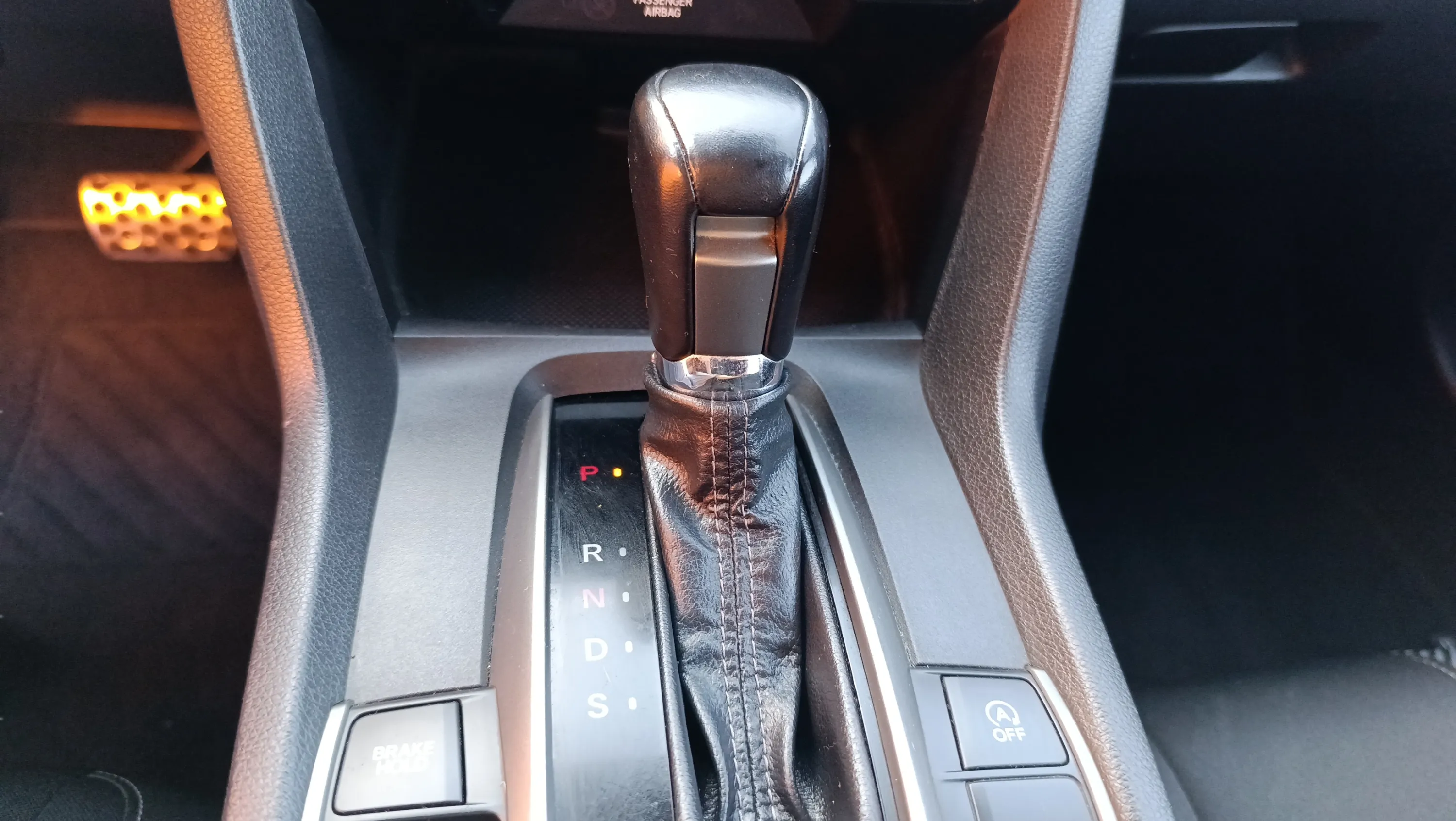 Honda Civic 1.0 I-VTEC Turbo CVT Comfort - foto 23