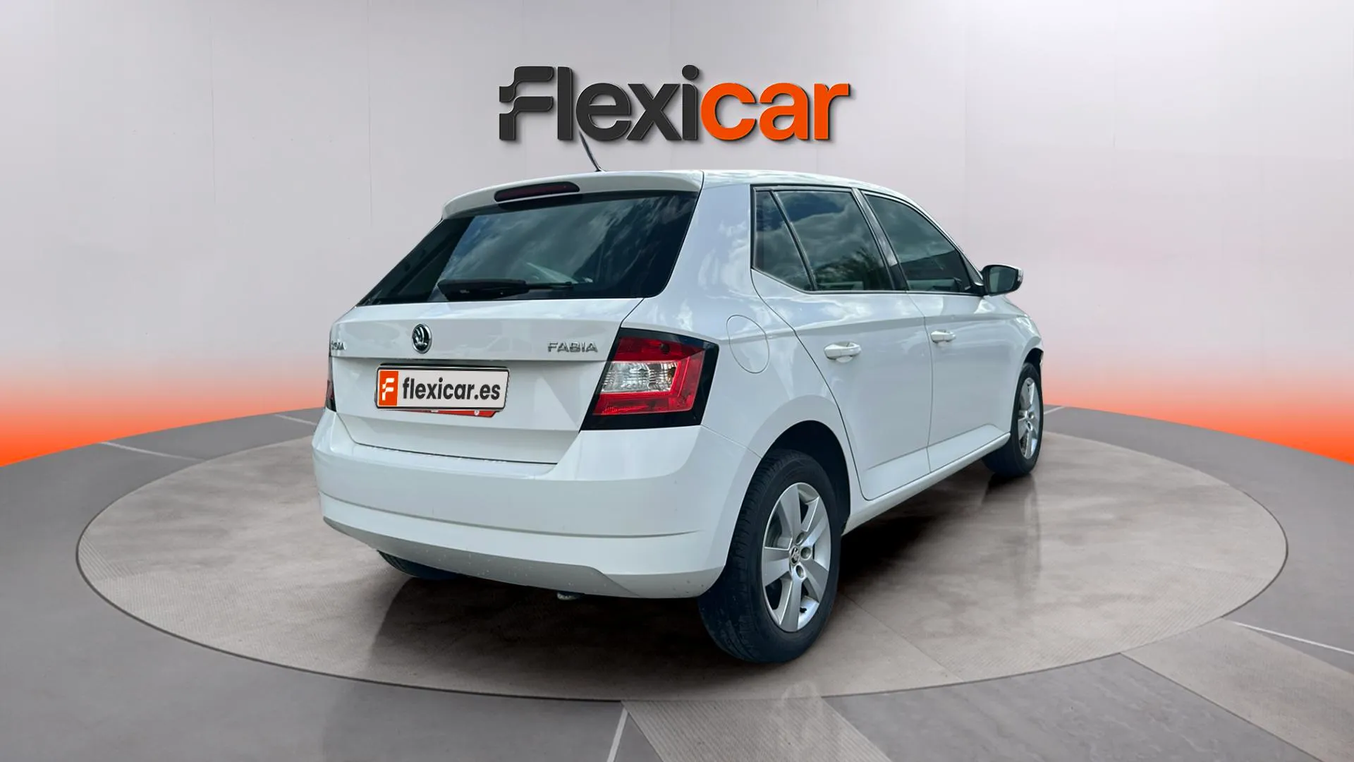 Škoda Fabia 1.0 MPI Like - foto 11