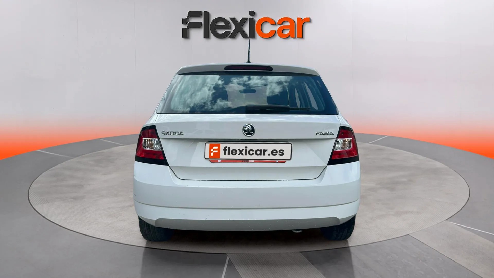 Škoda Fabia 1.0 MPI Like - foto 12