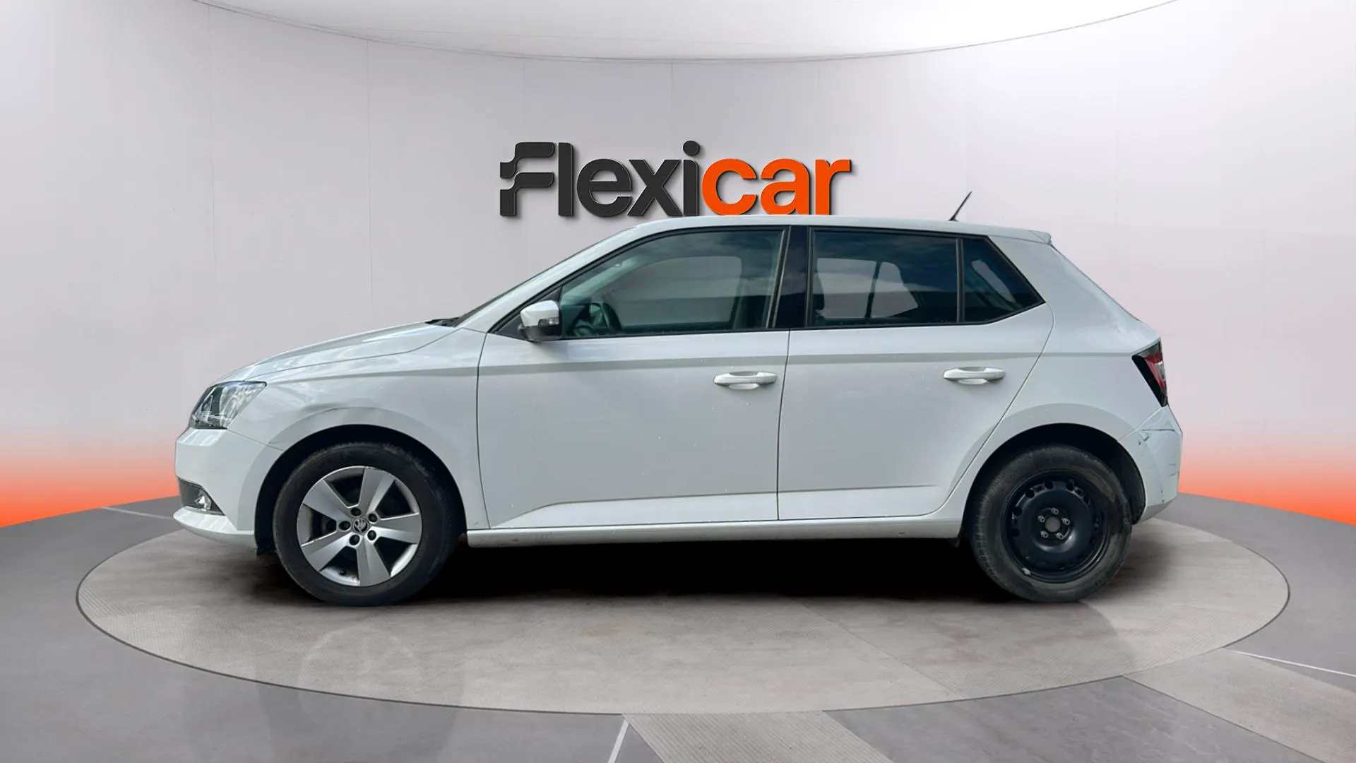 Škoda Fabia 1.0 MPI Like - foto 7