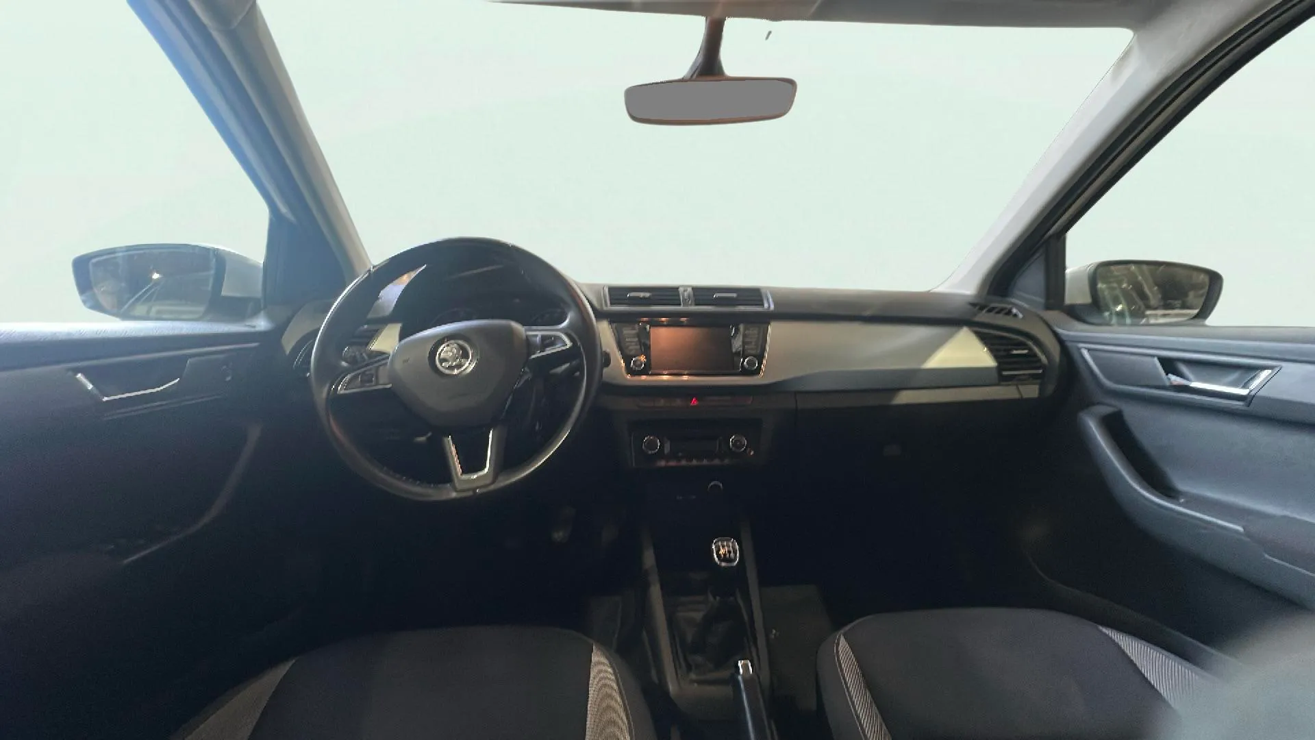 Škoda Fabia 1.0 MPI Like - foto 15