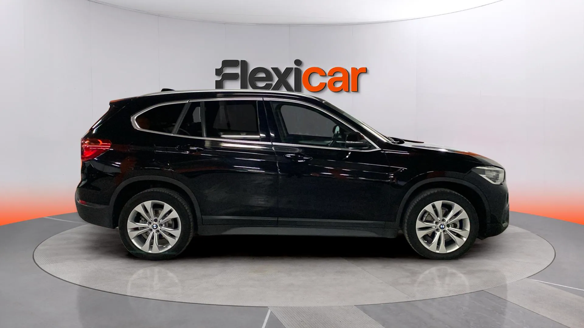 BMW X1 sDrive16d - foto 5