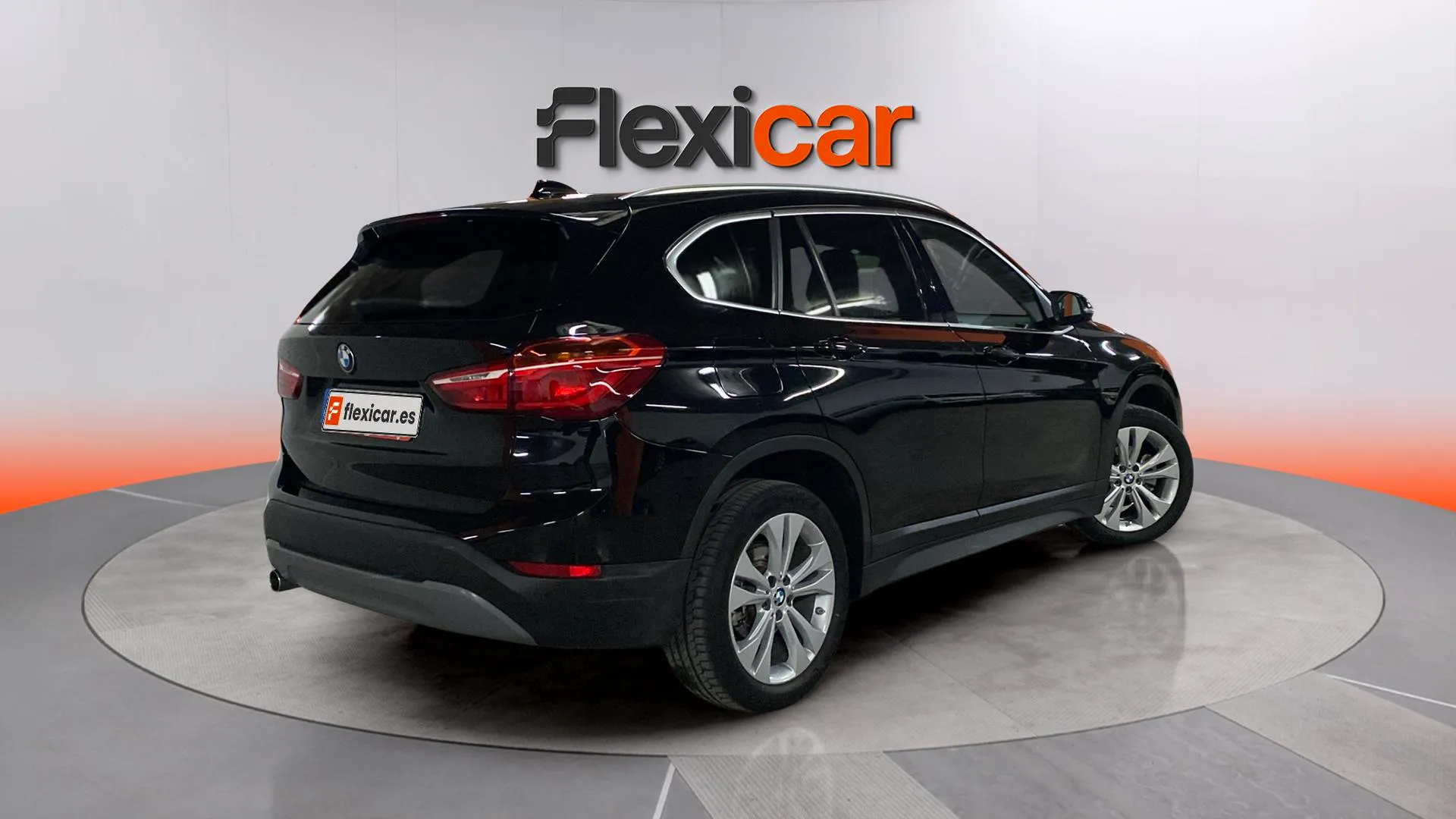 BMW X1 sDrive16d - foto 7