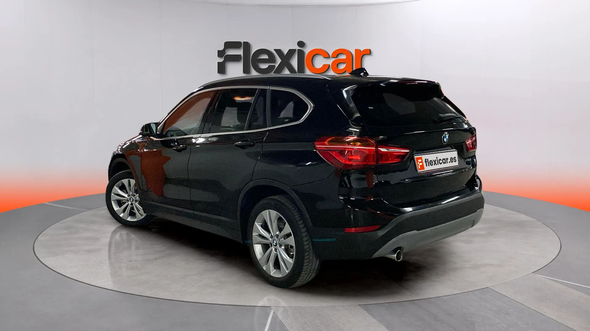 BMW X1 sDrive16d - foto 6