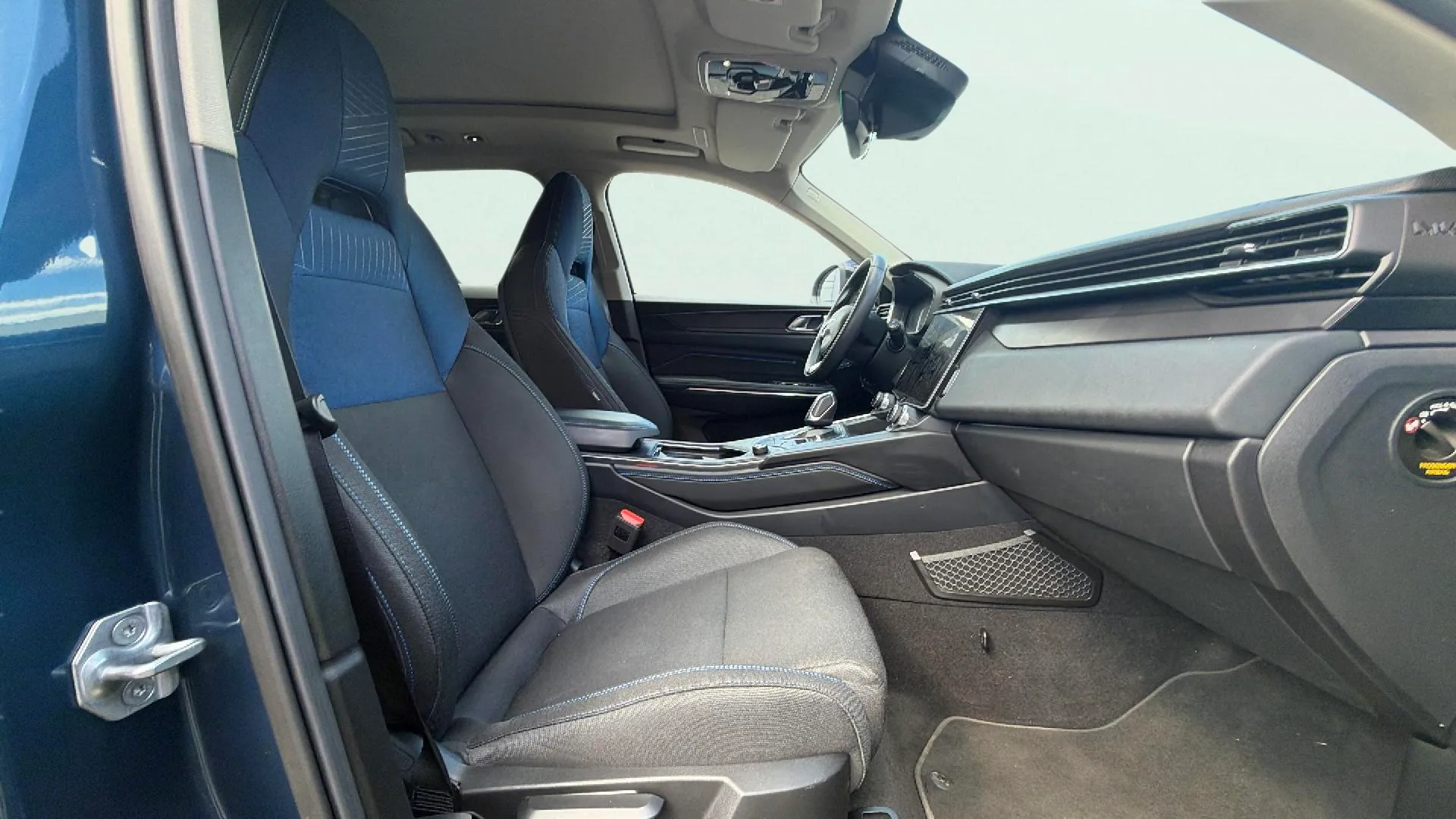 Lynk & Co 01 1.5 PHEV 6. - foto 19