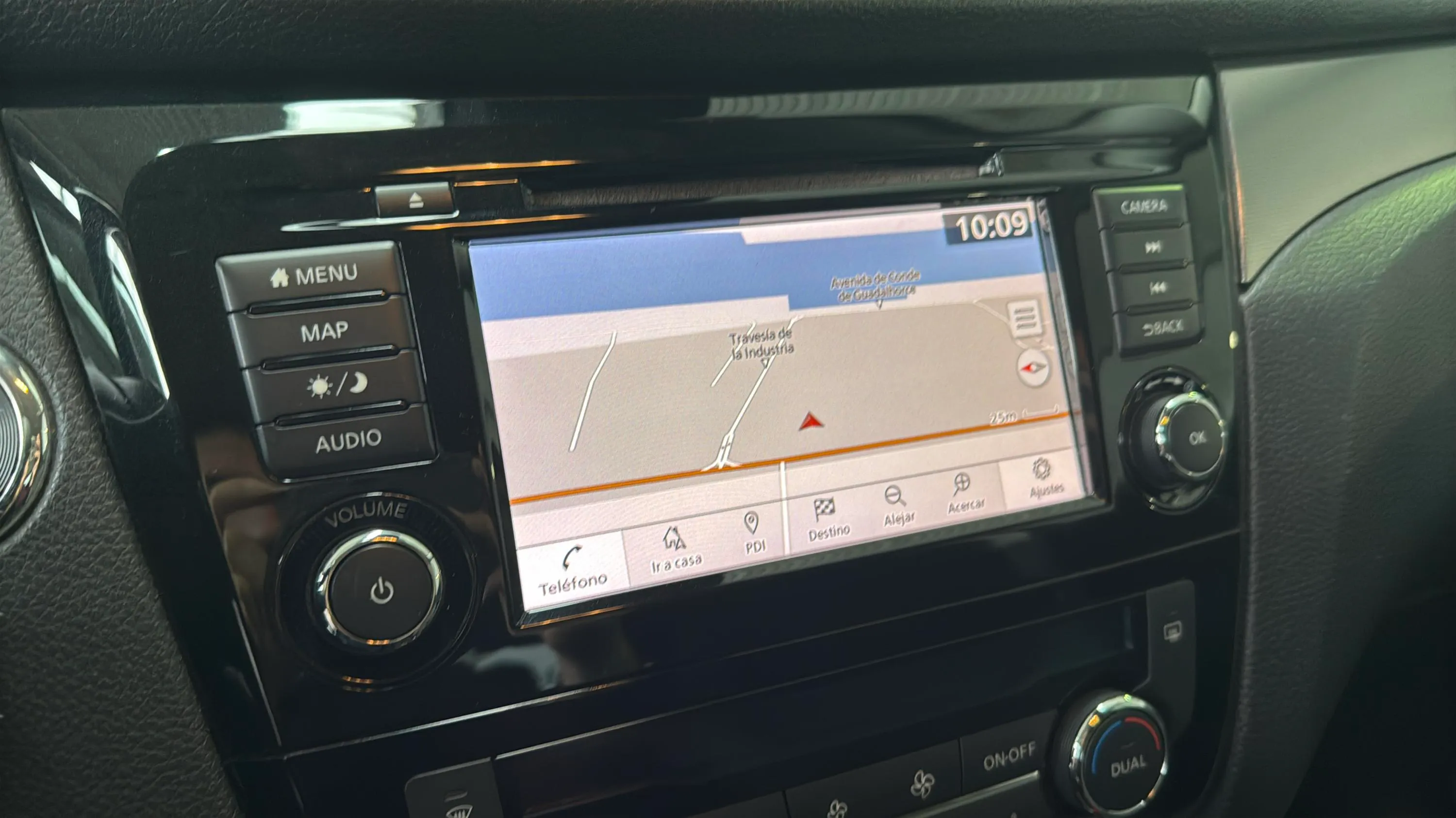 Nissan Qashqai DIG-T E6D DCT N-Connecta - foto 12