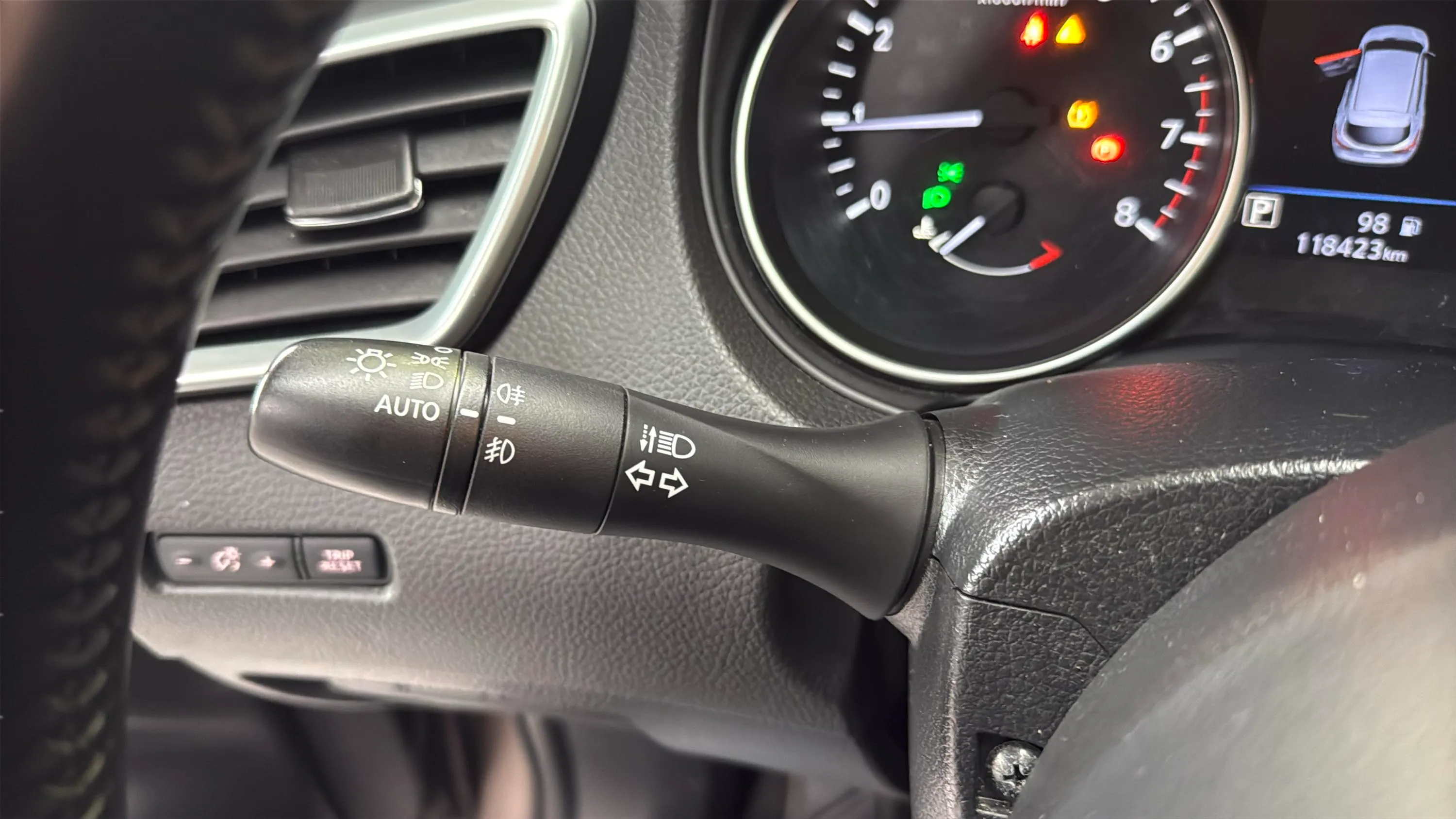 Nissan Qashqai DIG-T E6D DCT N-Connecta - foto 24