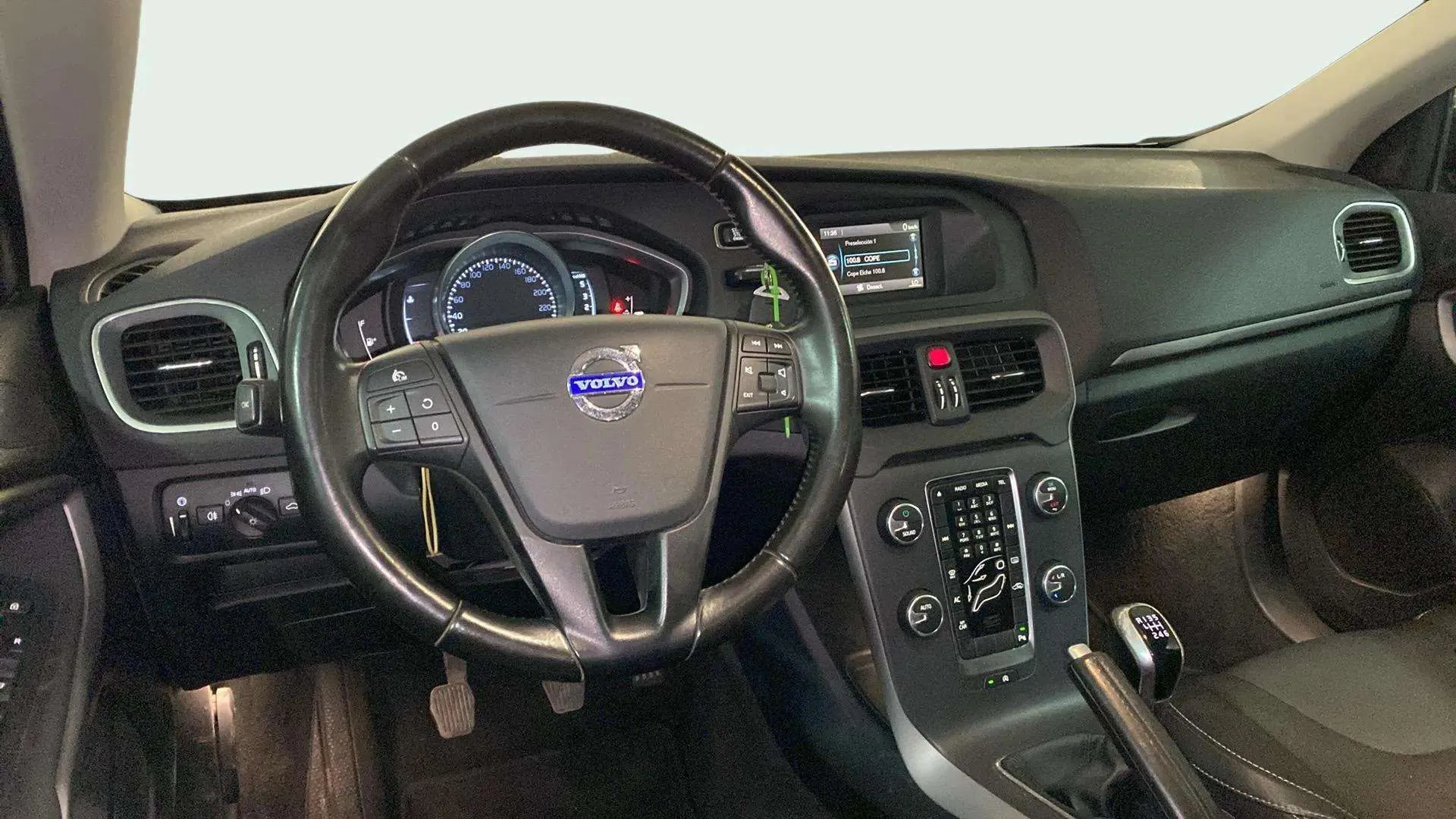 Volvo V40 1.6 D2 Básico - foto 9