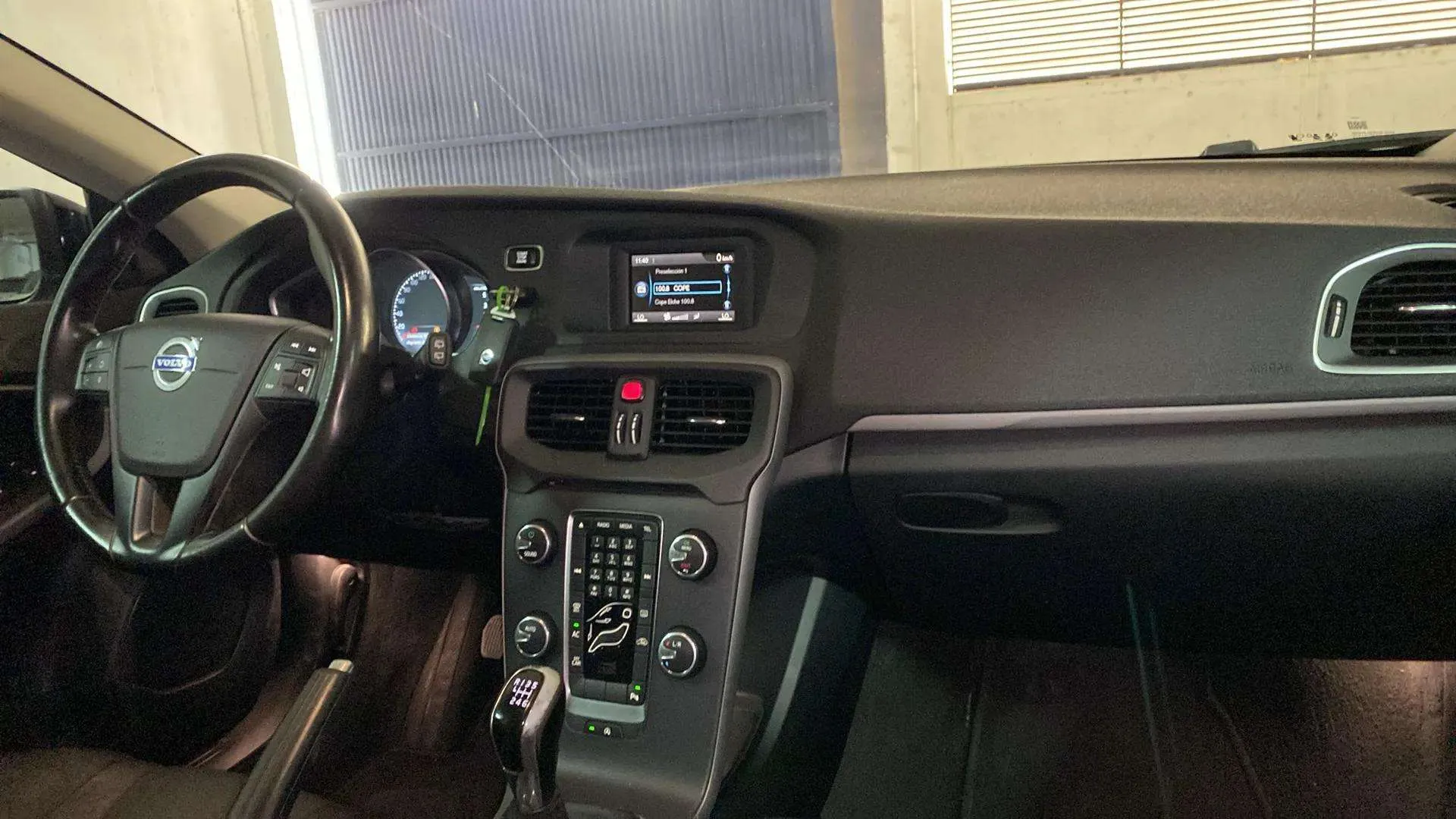 Volvo V40 1.6 D2 Básico - foto 18
