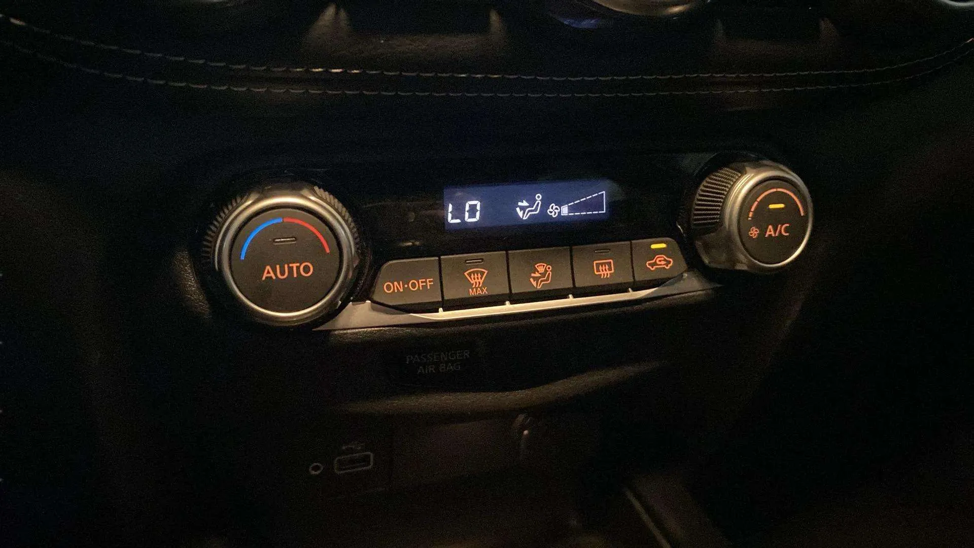 Nissan Juke DIG-T Tekna - foto 15